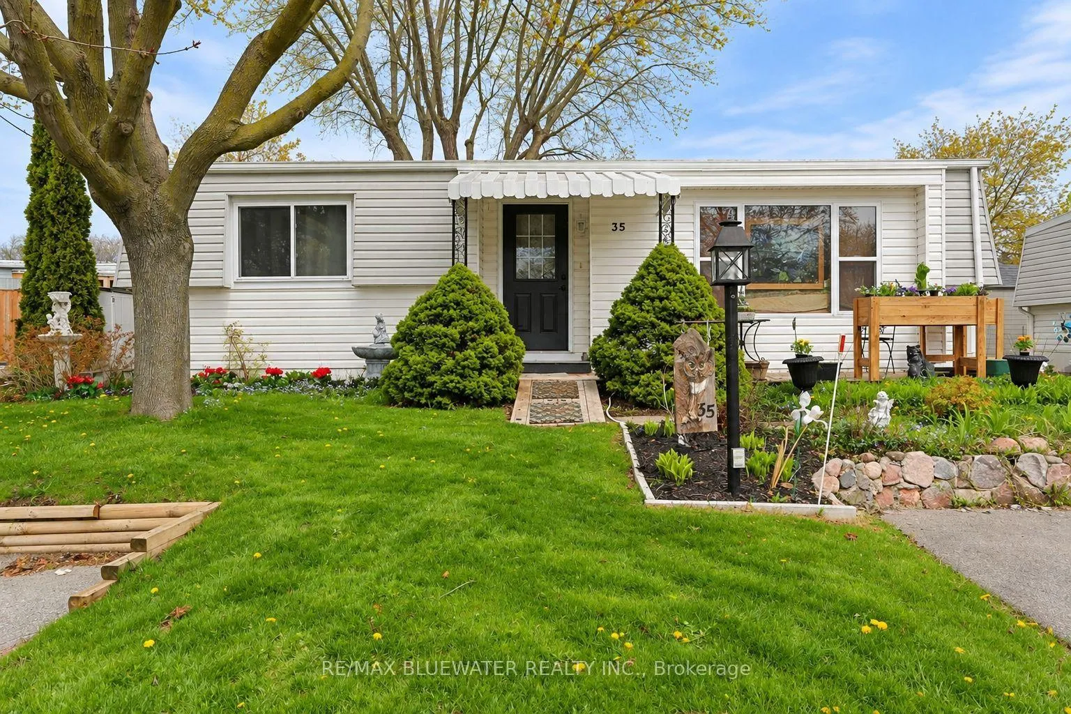 Photo of 35 Pebble Beach Parkway