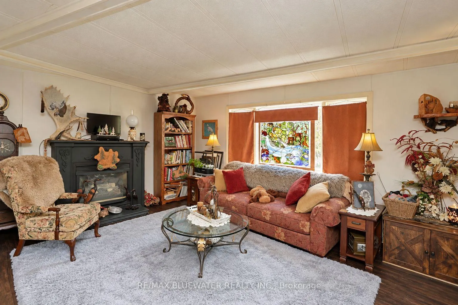 Photo 5 of 35 Pebble Beach Parkway, South Huron, Stephen — HOMEH