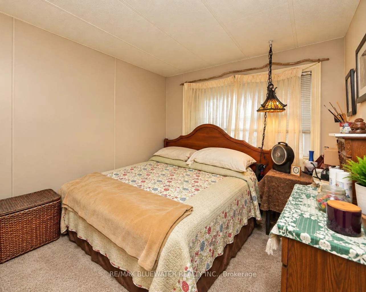 Photo 12 of 35 Pebble Beach Parkway, South Huron, Stephen — HOMEH
