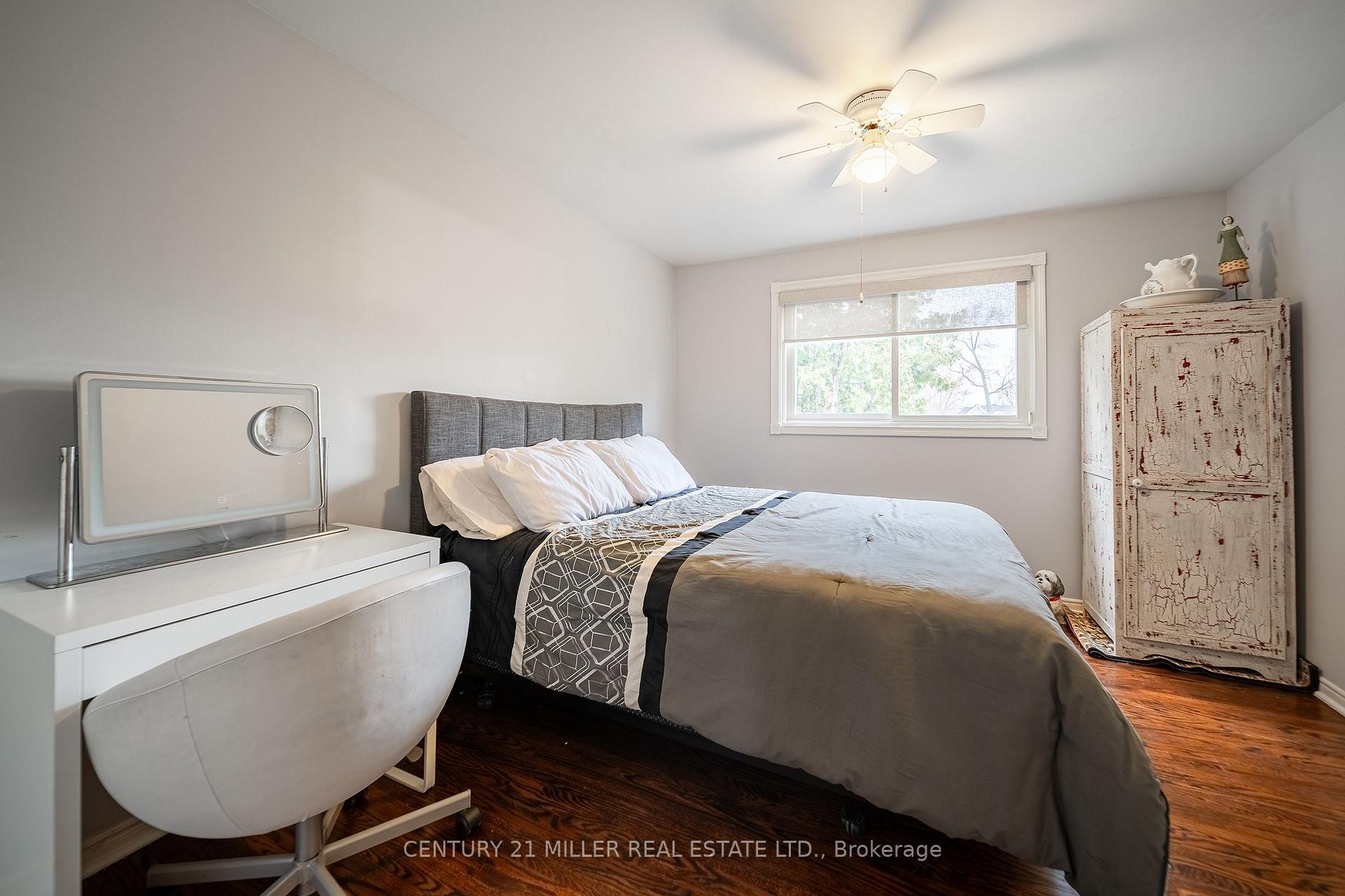 Photo 17 of 557 Trafford Crescent, Oakville, West — HOMEH