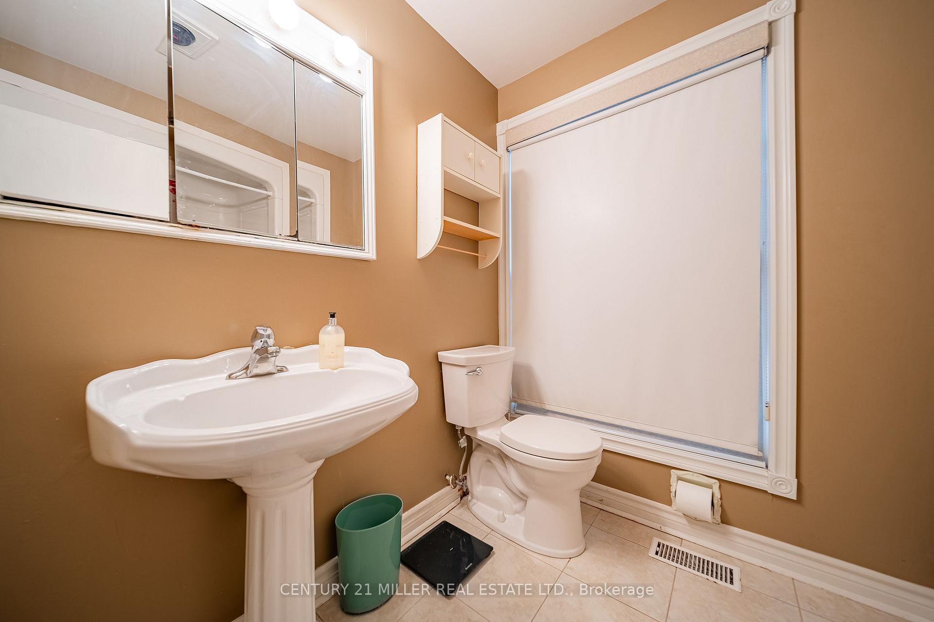 Photo 18 of 557 Trafford Crescent, Oakville, West — HOMEH