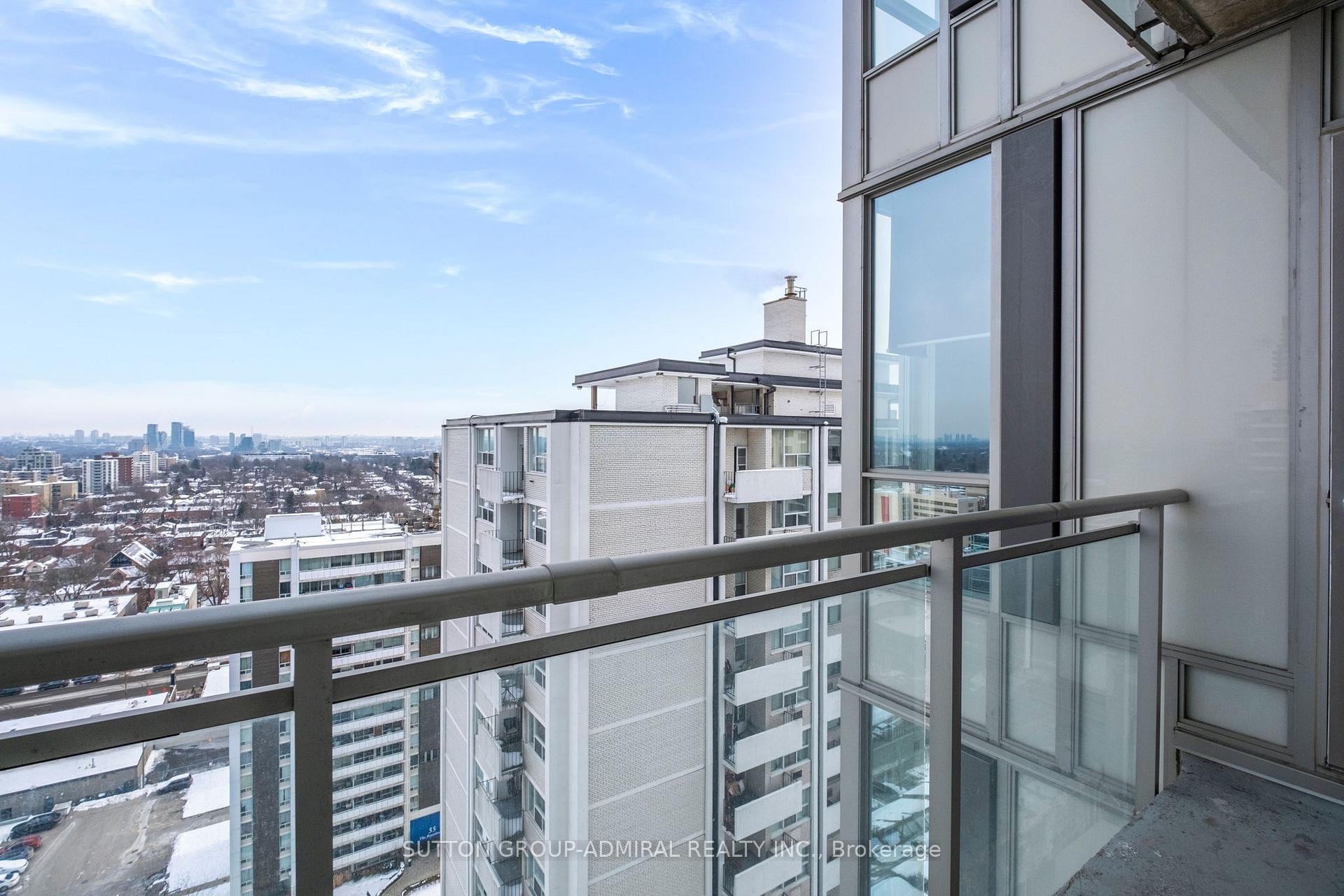 Photo 5 of Unit 1703, 83 Redpath Avenue, Toronto, Mount Pleasant West — HOMEH