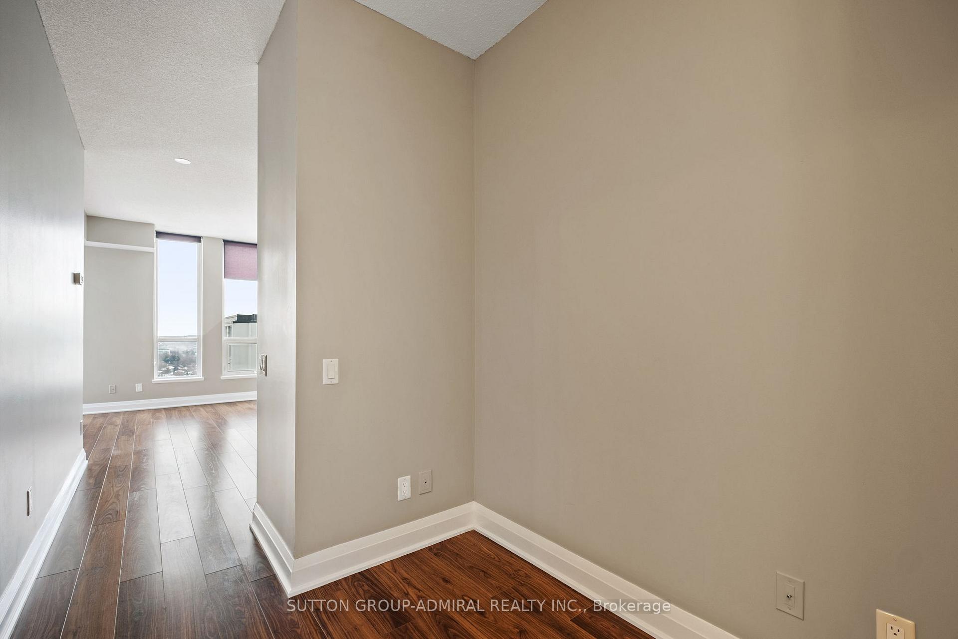 Photo 9 of Unit 1703, 83 Redpath Avenue, Toronto, Mount Pleasant West — HOMEH