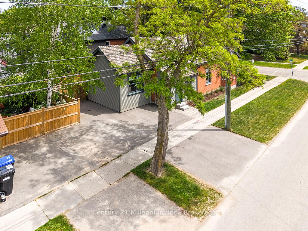 Photo 5 of 350 Birch Street, Collingwood — HOMEH