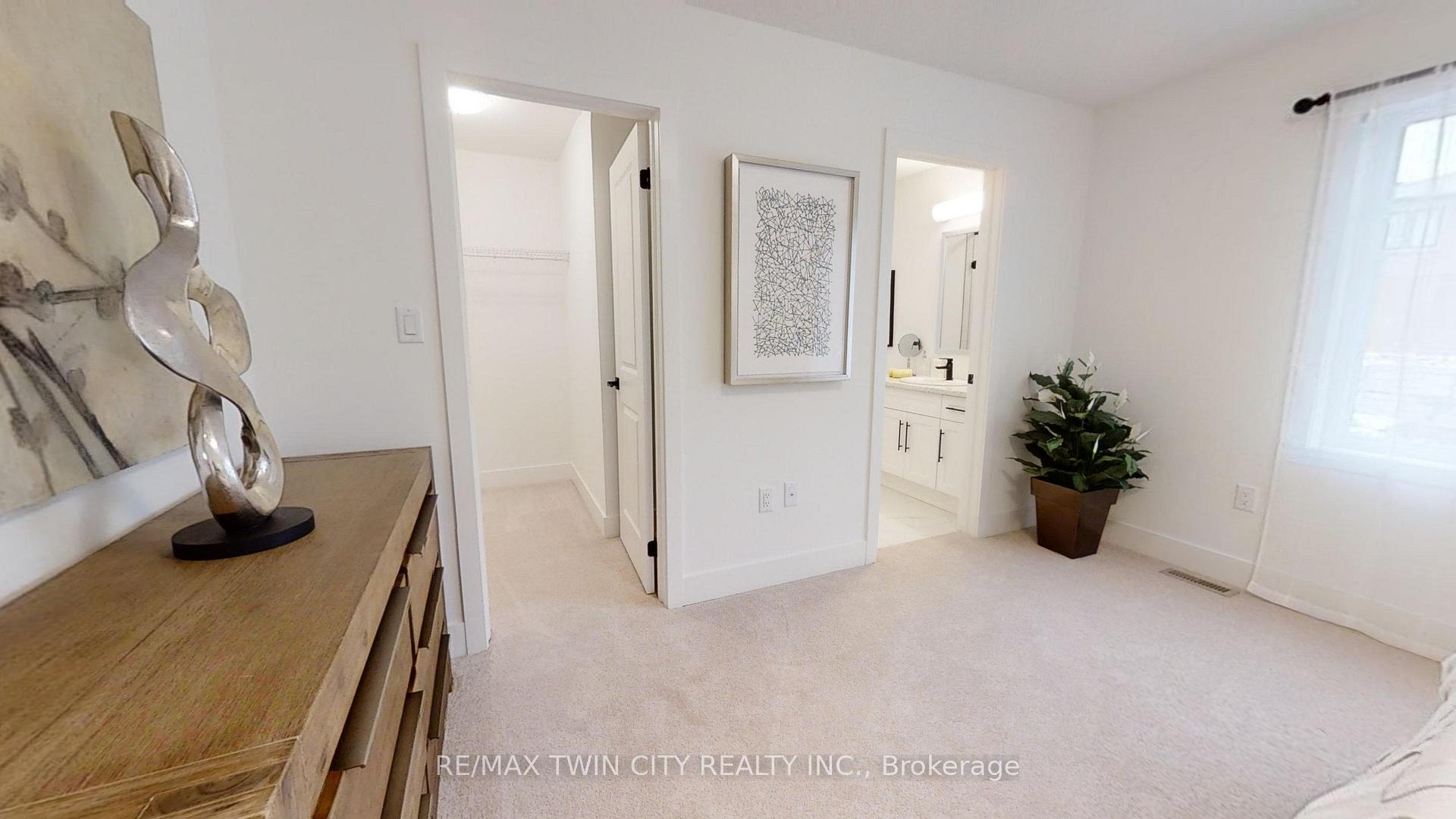 Photo 12 of 42 Julie Crescent, London, South J — HOMEH