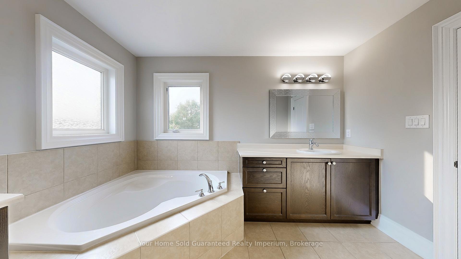 Photo 19 of 24 Wyndance Way, Uxbridge — HOMEH