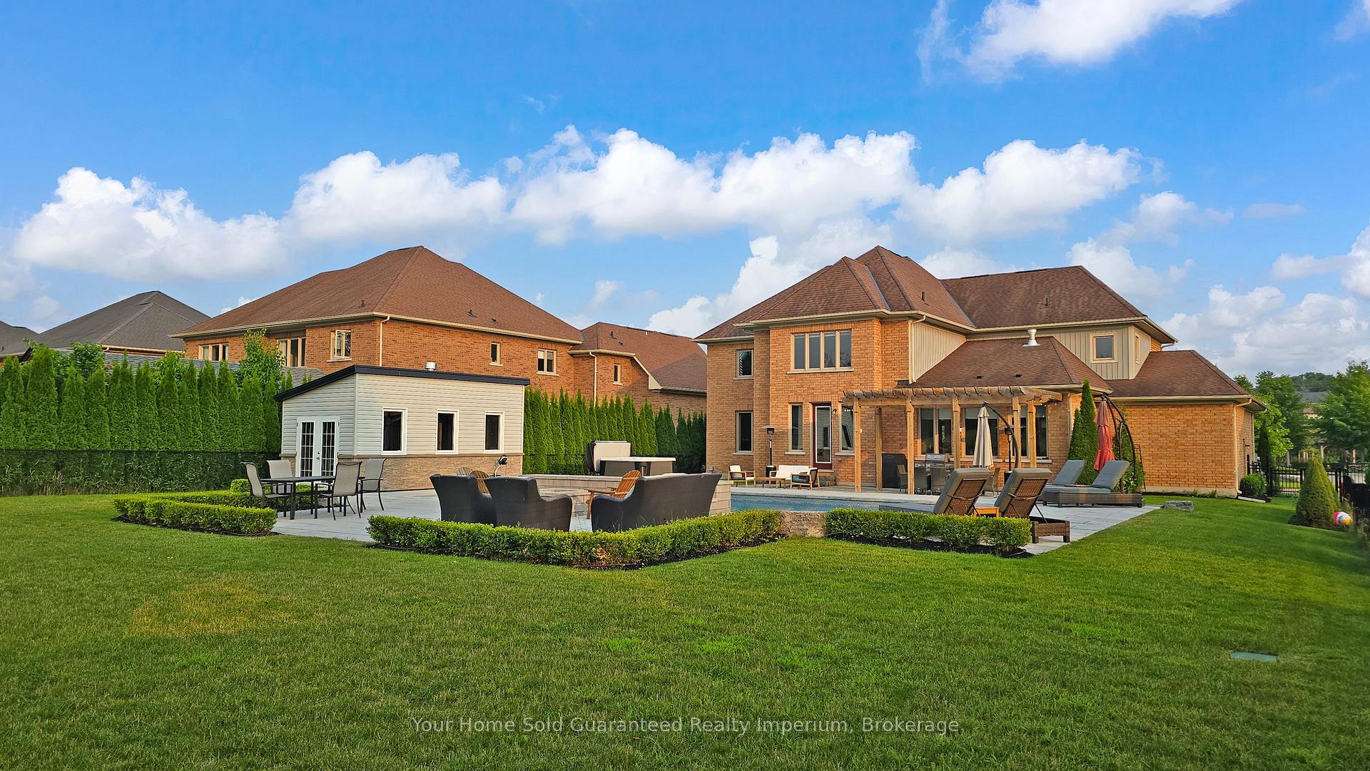 Photo 31 of 24 Wyndance Way, Uxbridge — HOMEH