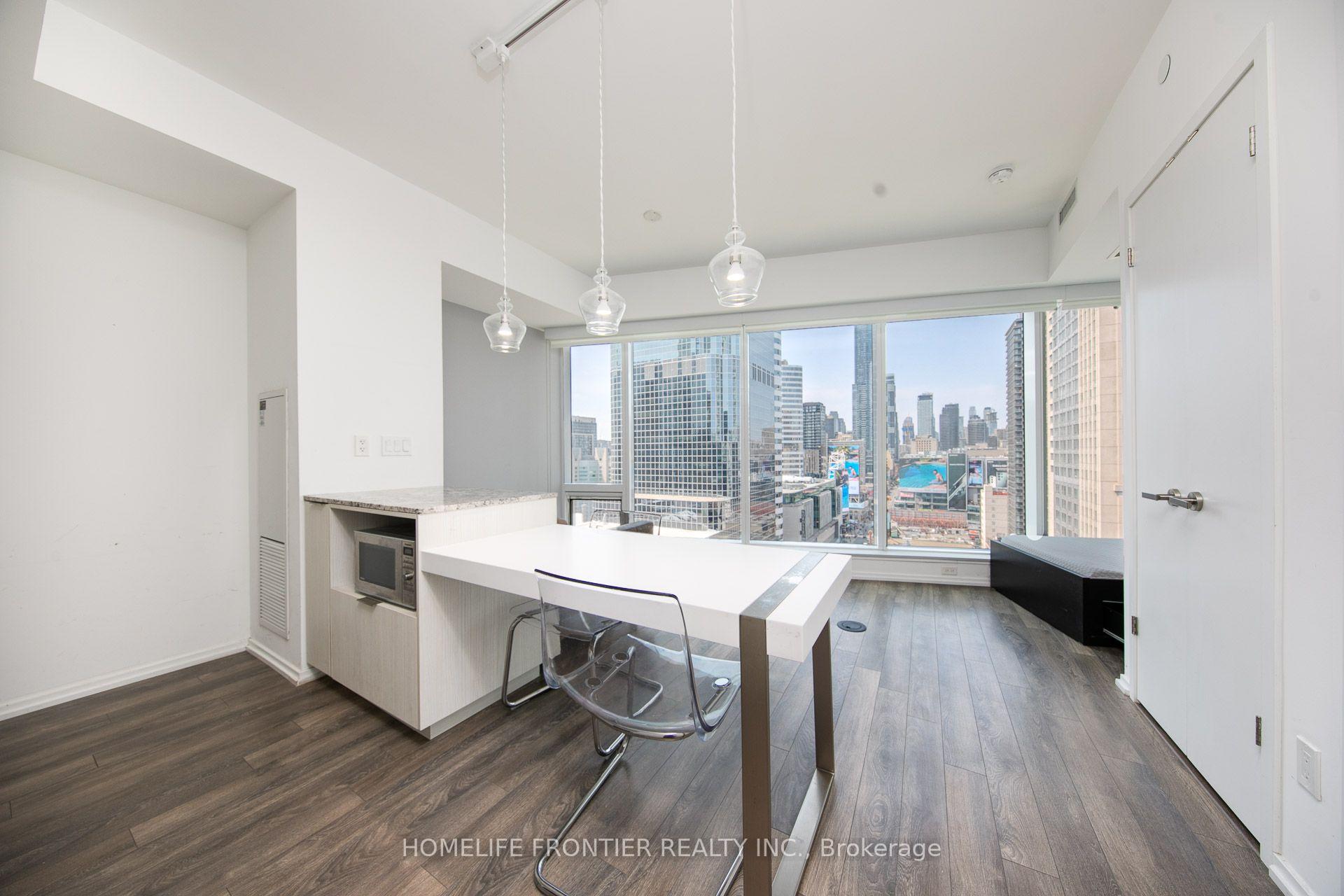 Photo 6 of Unit 1513, 197 Yonge Street, Toronto, Church-Yonge Corridor — HOMEH