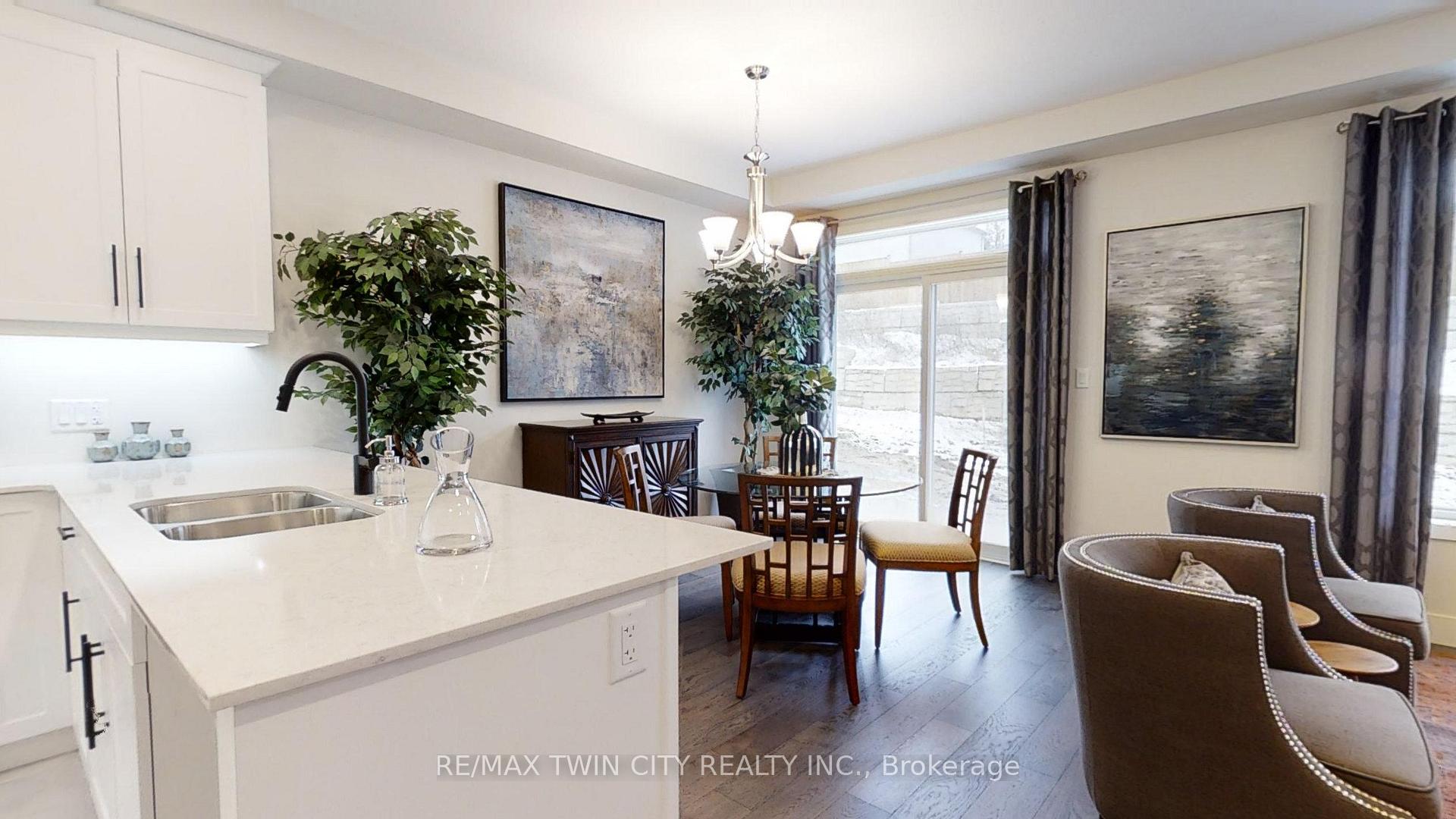 Photo 6 of 163 Julie Crescent, London, South J — HOMEH