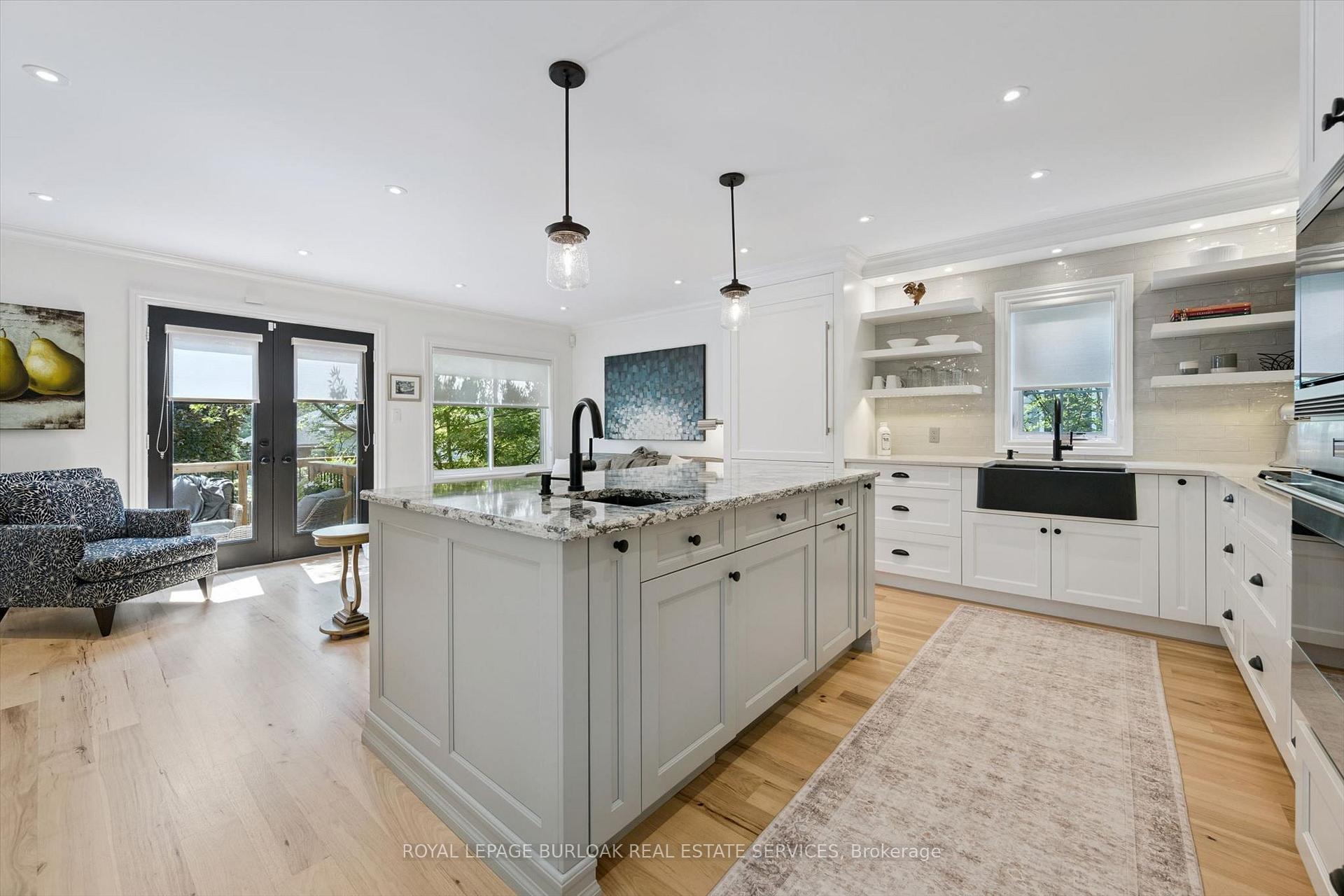 Photo 13 of Unit 5, 263 Plains Road W, Burlington, Bayview — HOMEH
