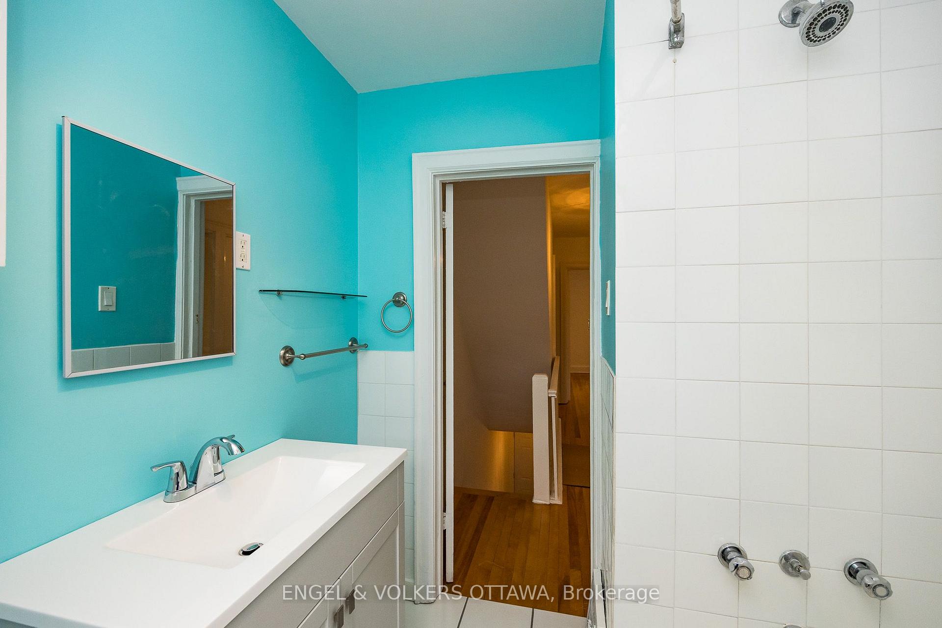Photo 5 of 49 Geneva Street, Ottawa, Ottawa West — HOMEH