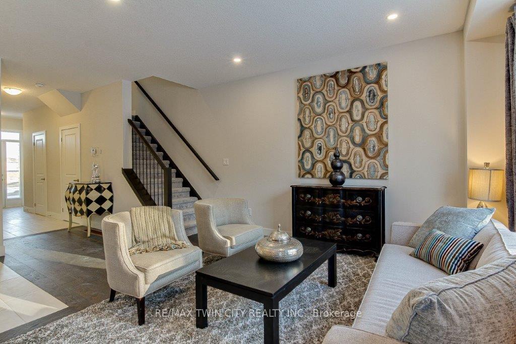 Photo 16 of 1707 Fairfield Road, London, South U — HOMEH