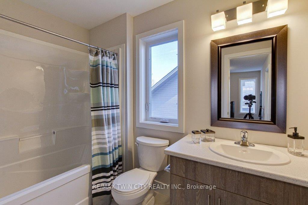 Photo 32 of 1707 Fairfield Road, London, South U — HOMEH