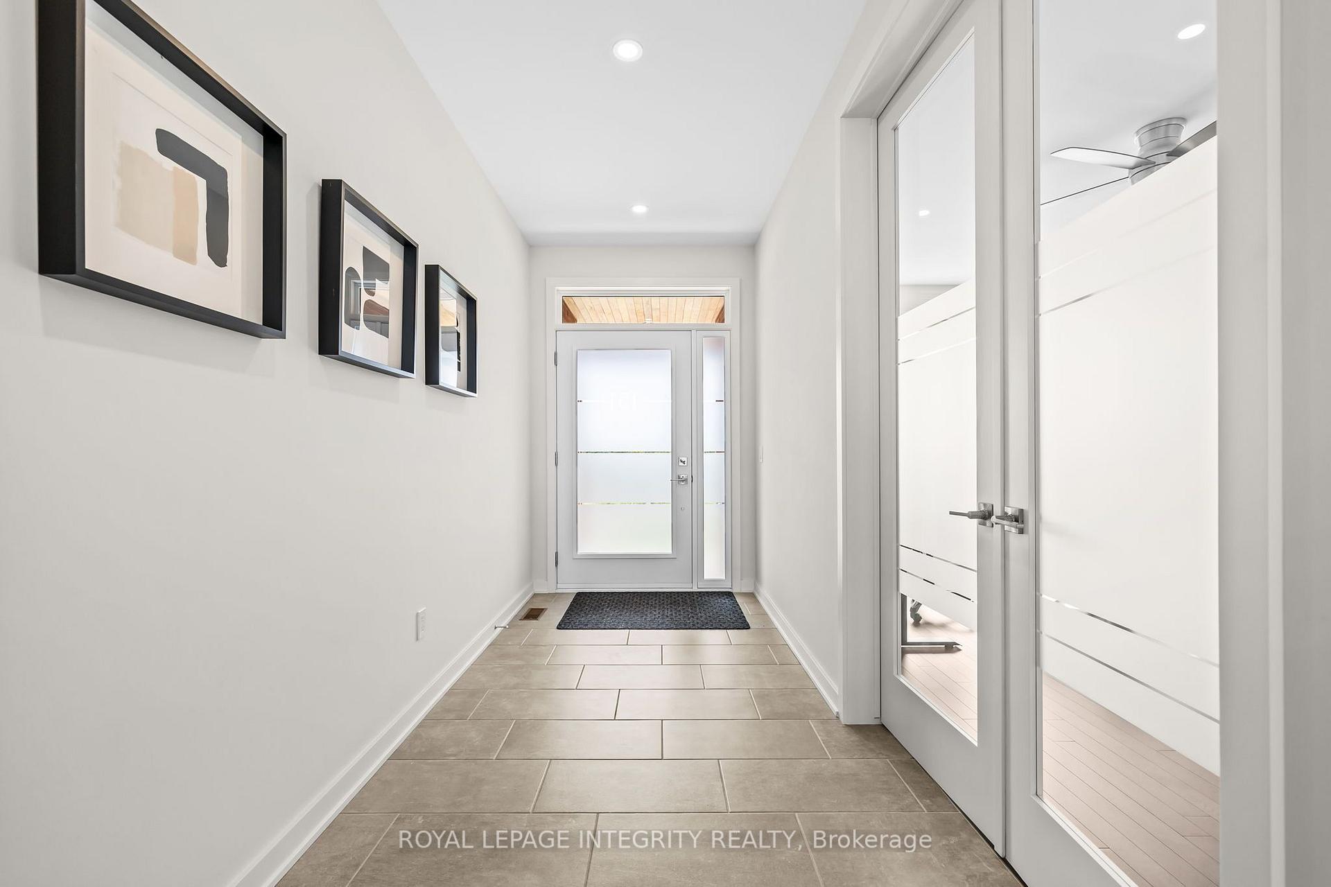 Photo 3 of 151 Rockmelon Street, Ottawa, Riverside South/Gloucester Glen — HOMEH