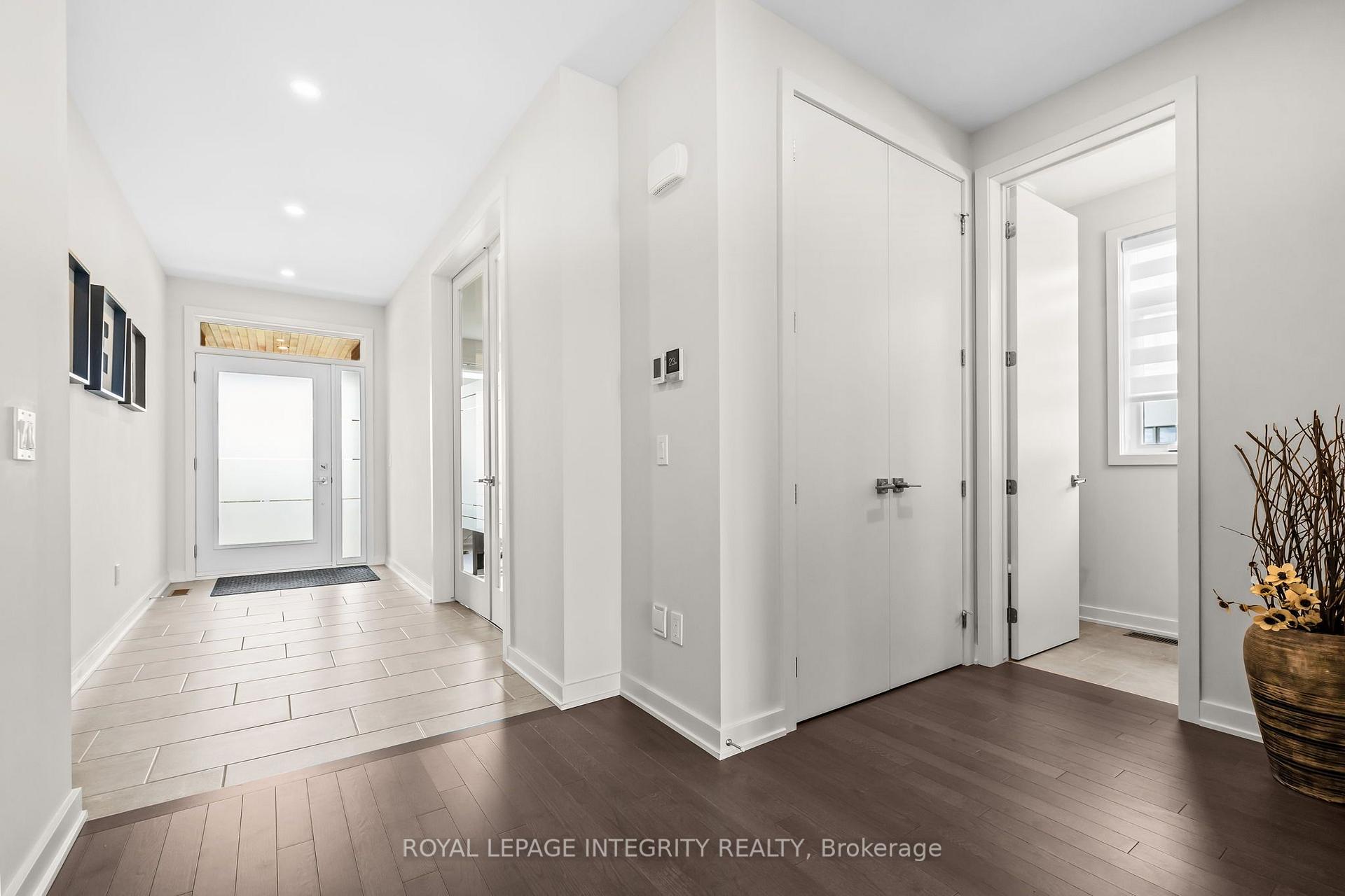 Photo 4 of 151 Rockmelon Street, Ottawa, Riverside South/Gloucester Glen — HOMEH