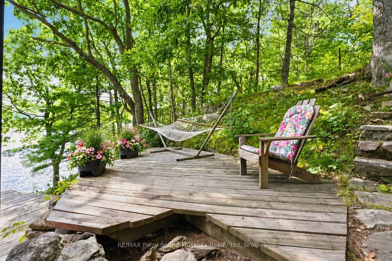 Photo 5 of 334 Healey Lake Way, The Archipelago, Archipelago South — HOMEH
