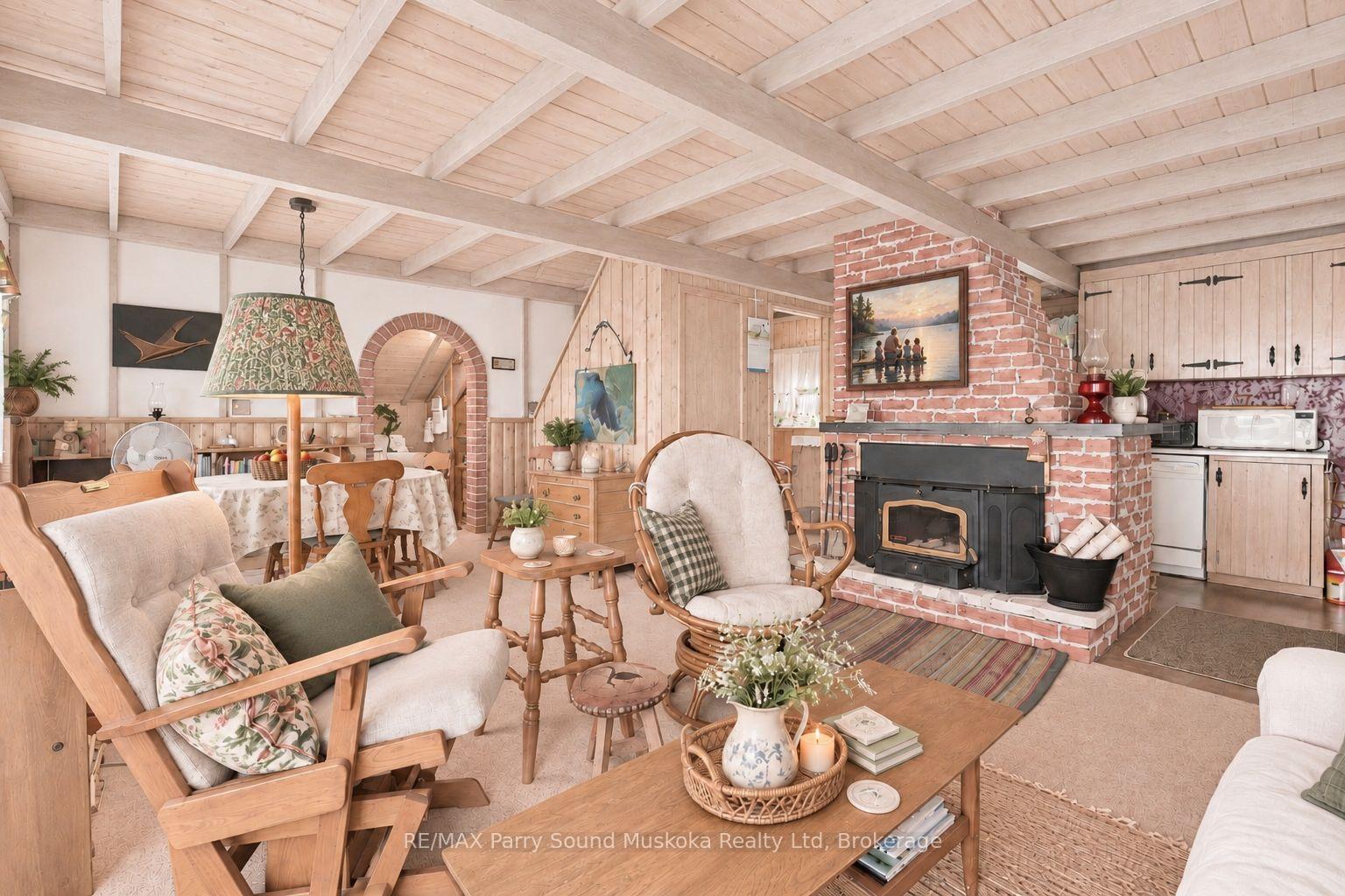 Photo 9 of 334 Healey Lake Way, The Archipelago, Archipelago South — HOMEH