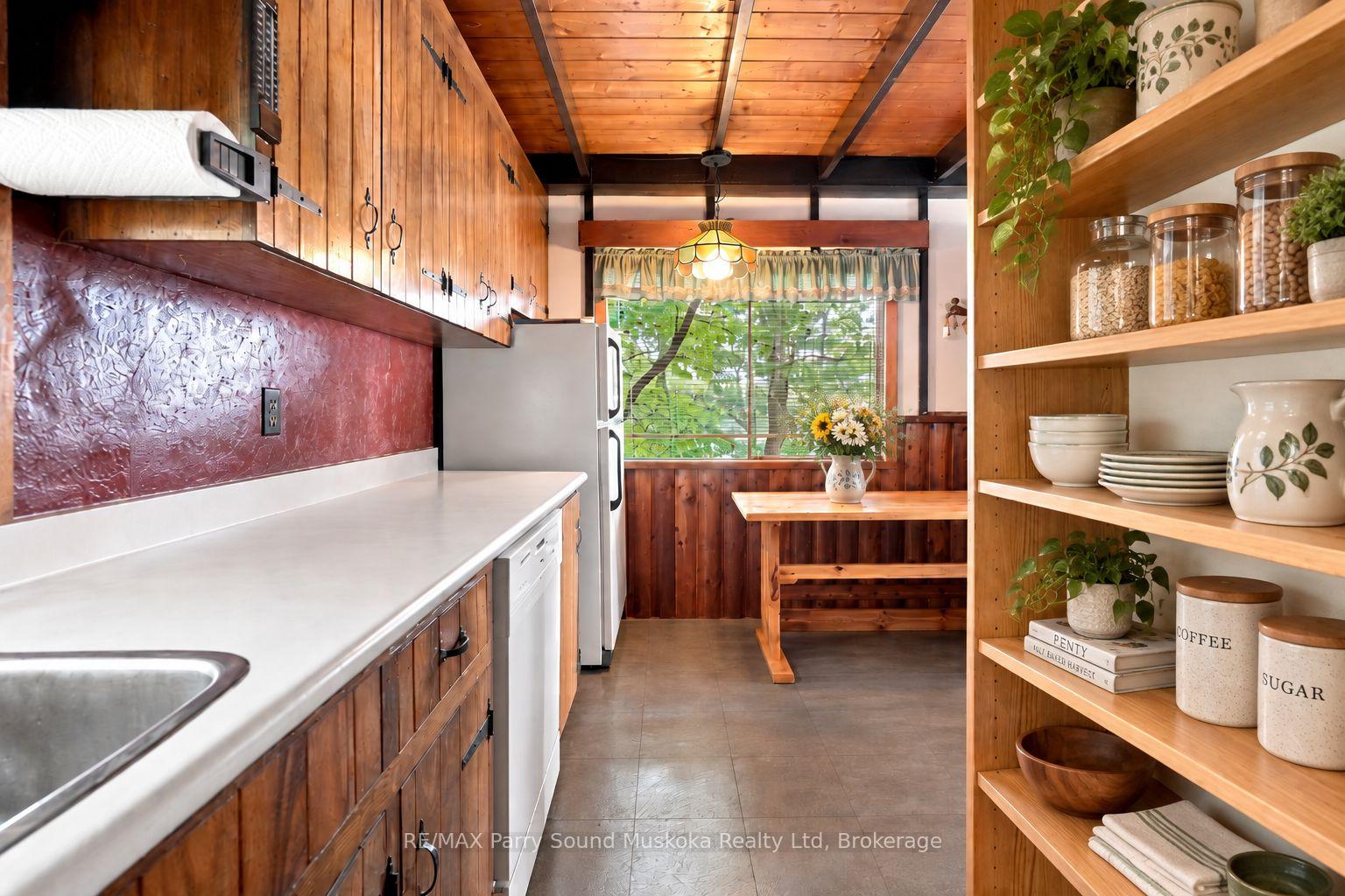 Photo 13 of 334 Healey Lake Way, The Archipelago, Archipelago South — HOMEH