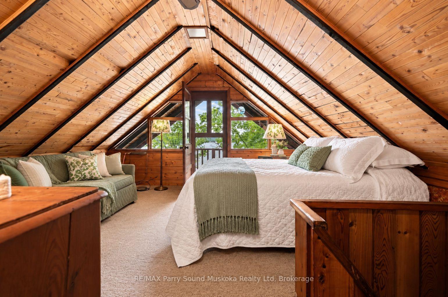 Photo 22 of 334 Healey Lake Way, The Archipelago, Archipelago South — HOMEH