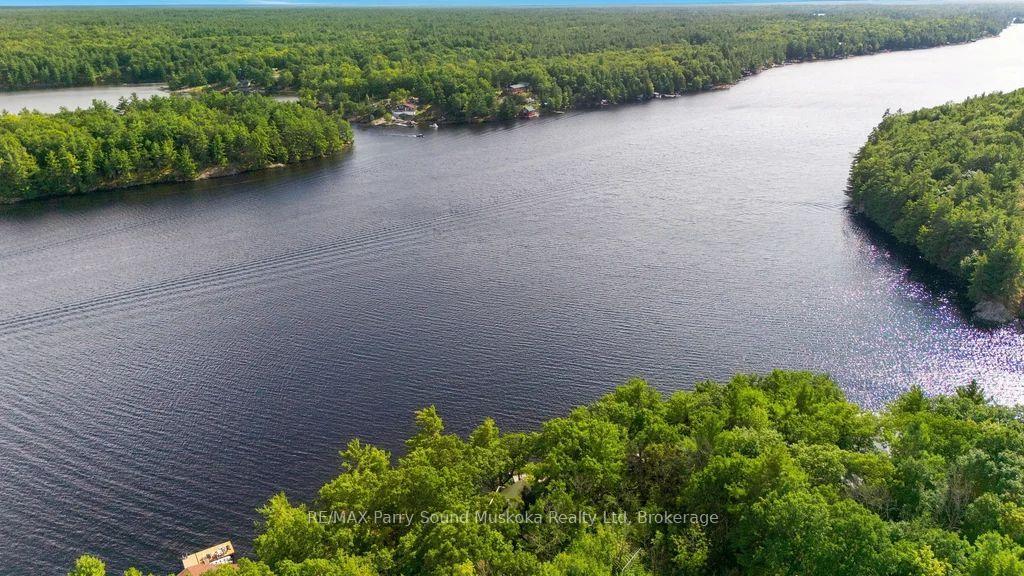 Photo 33 of 334 Healey Lake Way, The Archipelago, Archipelago South — HOMEH