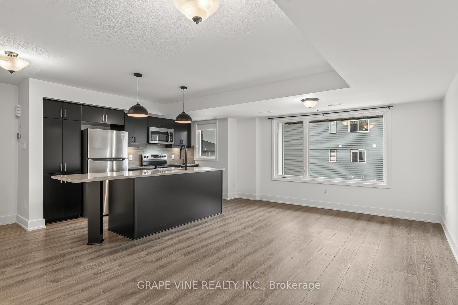 Photo 9 of Unit 216, 581 Takamose Private, Ottawa, CFB Rockcliffe and Area — HOMEH