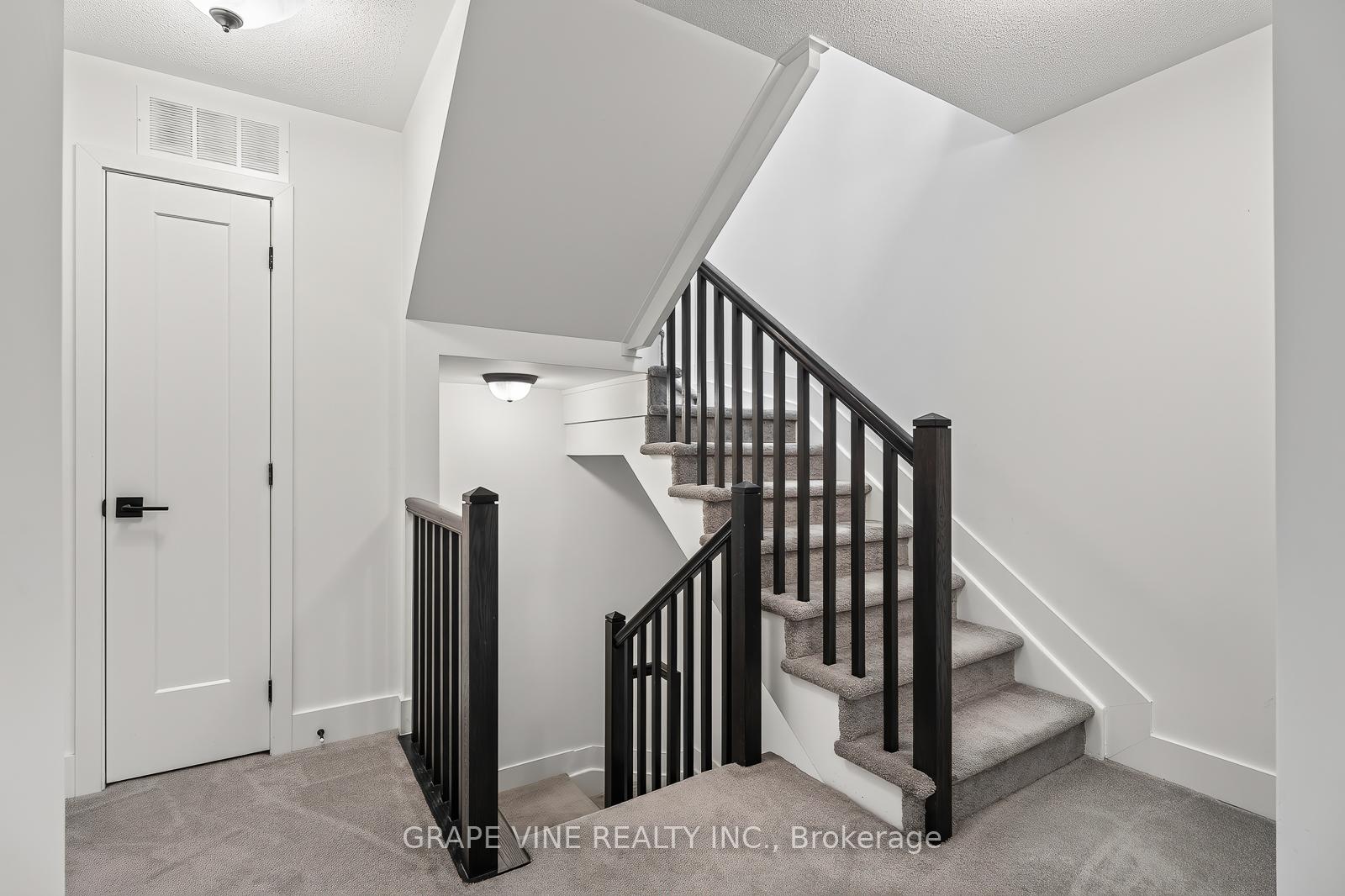 Photo 34 of Unit 216, 581 Takamose Private, Ottawa, CFB Rockcliffe and Area — HOMEH