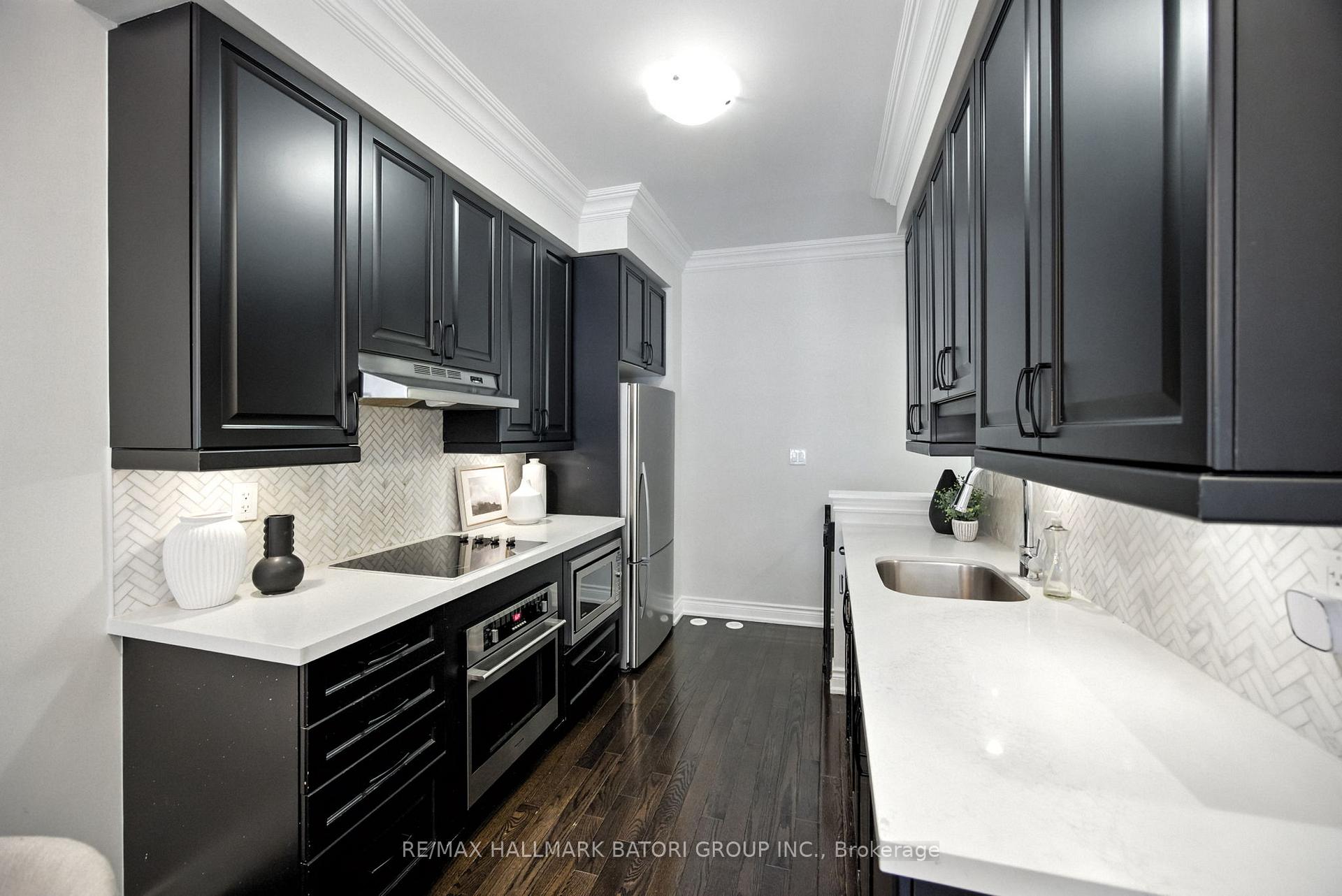Photo 8 of 2110 Bayview Avenue, North York, Bridle Path-Sunnybrook-York Mills — HOMEH