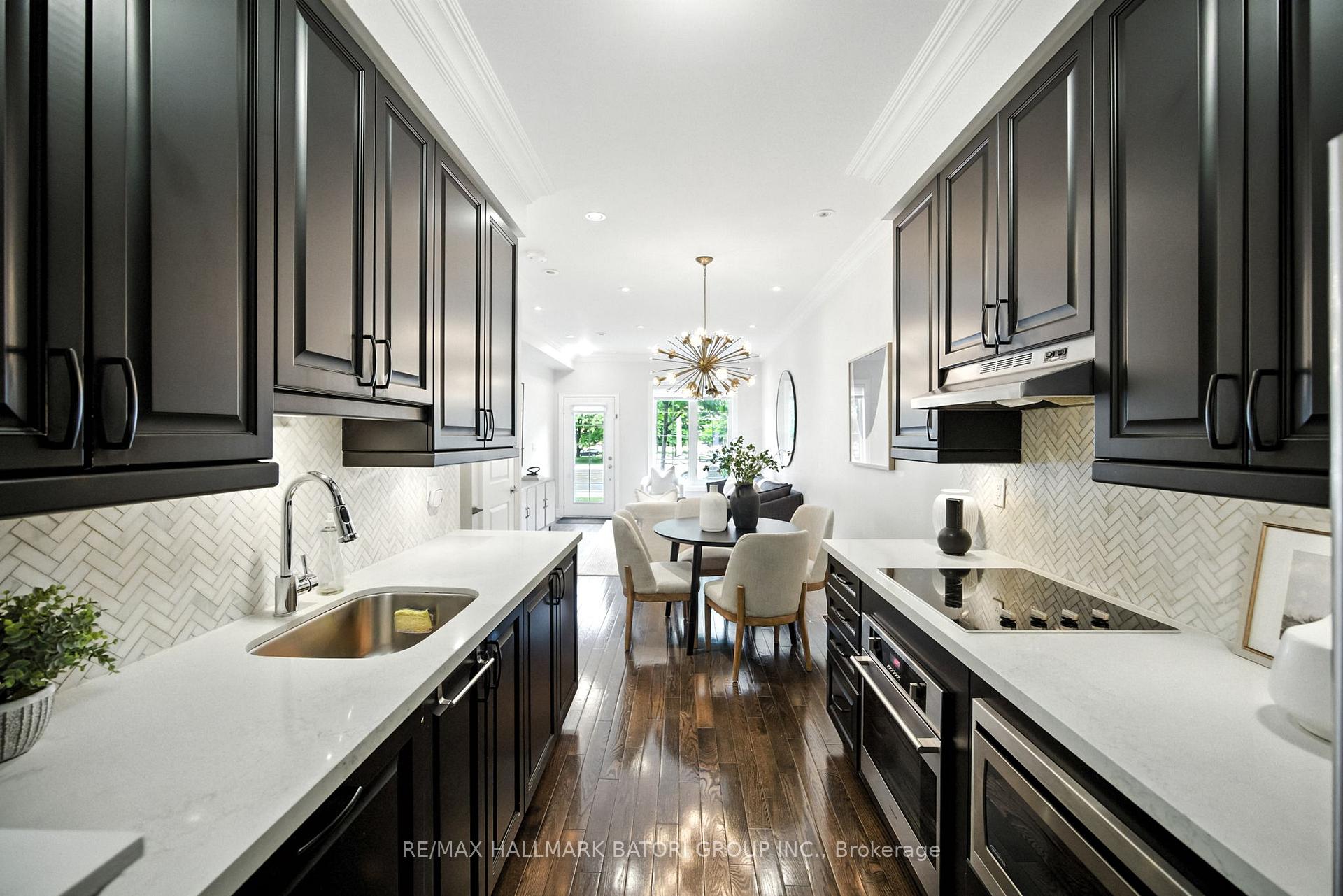 Photo 9 of 2110 Bayview Avenue, North York, Bridle Path-Sunnybrook-York Mills — HOMEH
