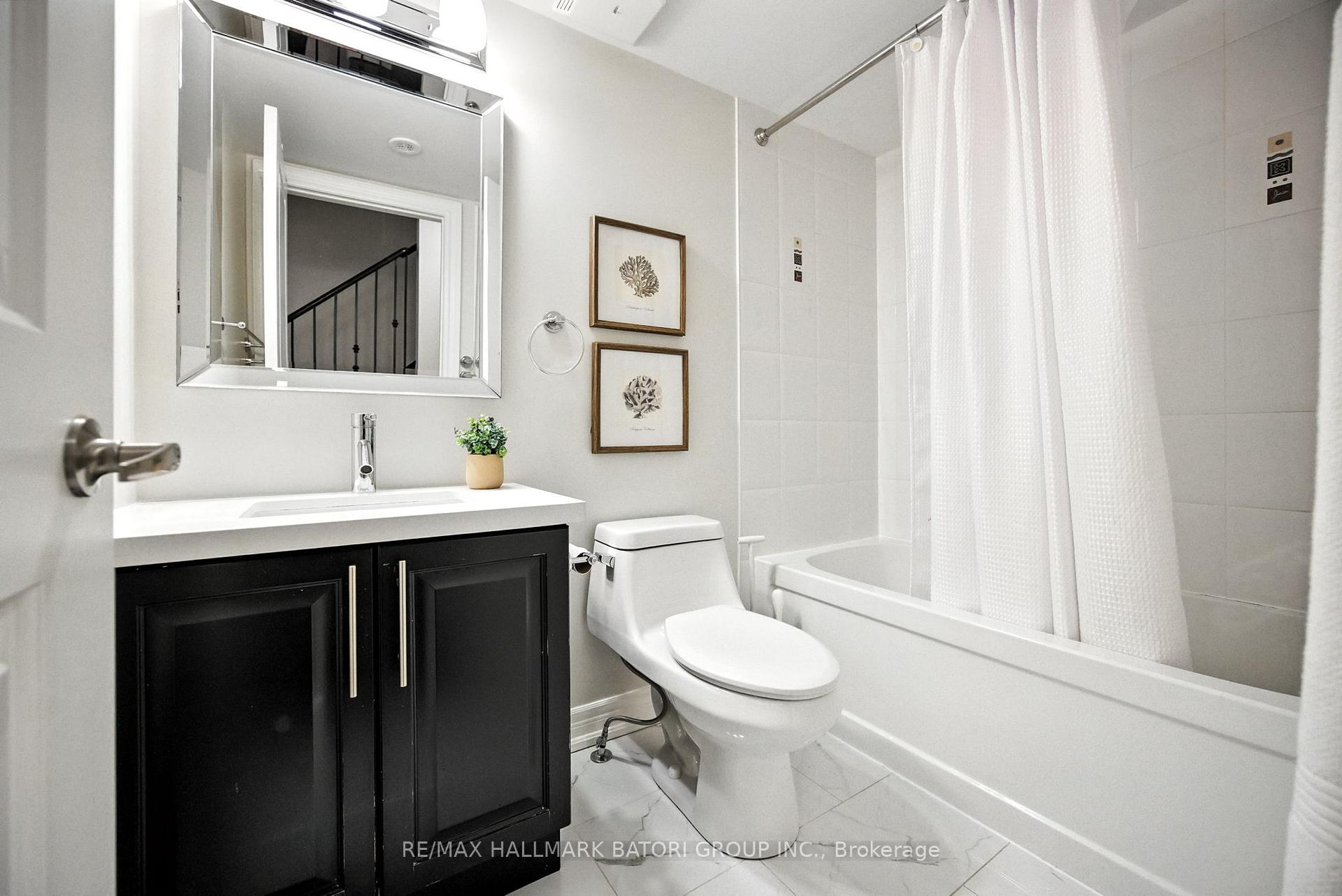 Photo 10 of 2110 Bayview Avenue, North York, Bridle Path-Sunnybrook-York Mills — HOMEH
