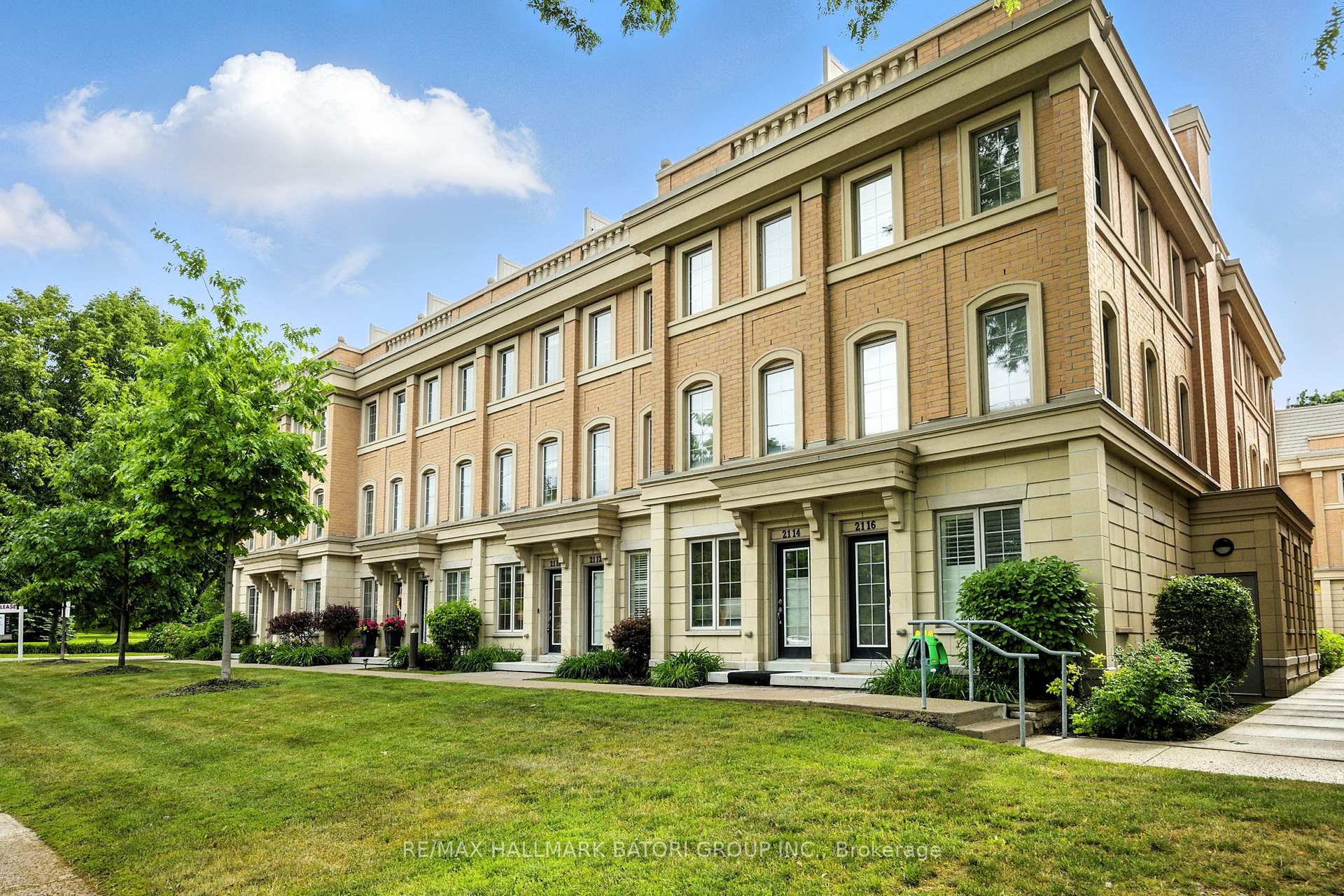 Photo 27 of 2110 Bayview Avenue, North York, Bridle Path-Sunnybrook-York Mills — HOMEH