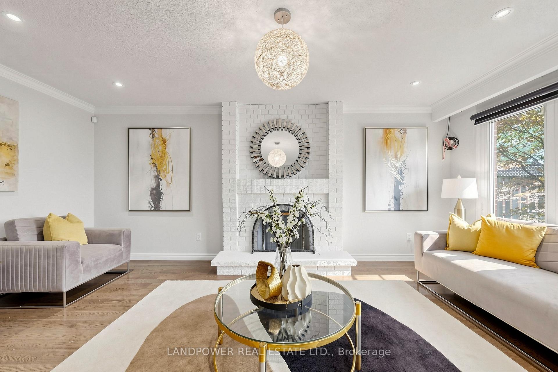 Photo 13 of 317 Paisley Boulevard W, Mississauga, Cooksville — HOMEH