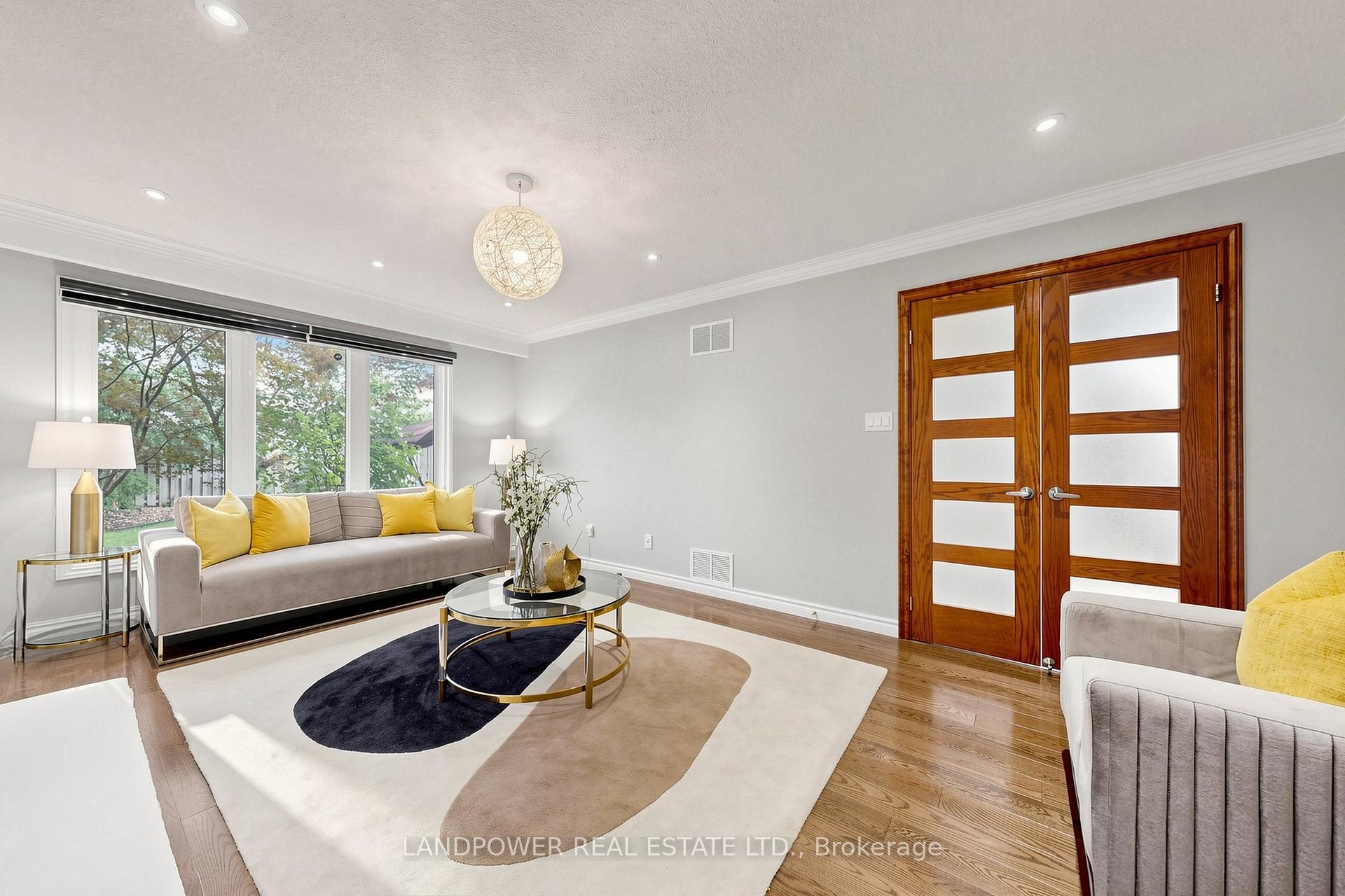 Photo 15 of 317 Paisley Boulevard W, Mississauga, Cooksville — HOMEH