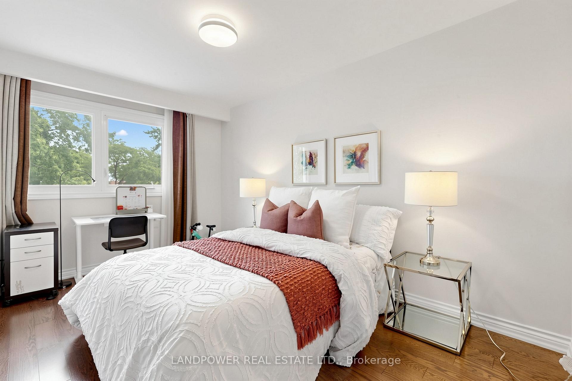 Photo 33 of 317 Paisley Boulevard W, Mississauga, Cooksville — HOMEH