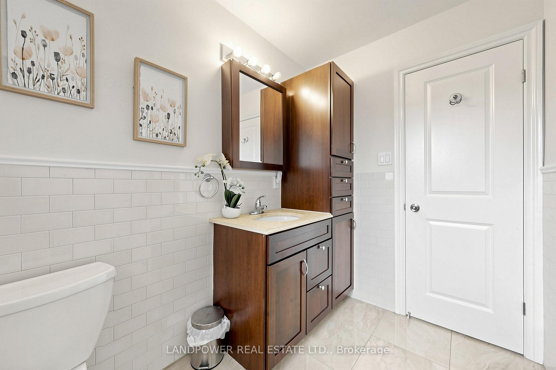 Photo 37 of 317 Paisley Boulevard W, Mississauga, Cooksville — HOMEH