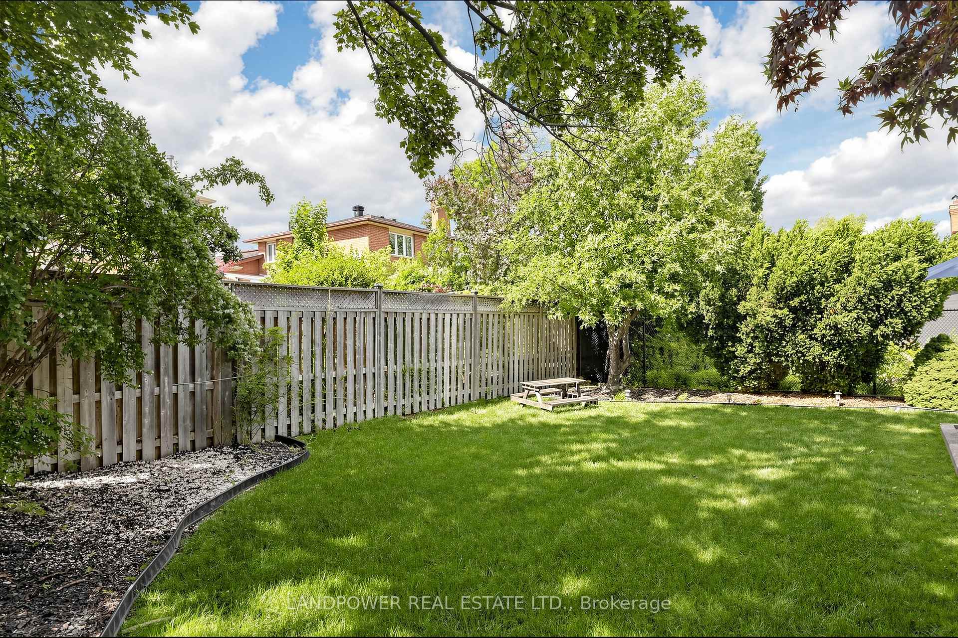 Photo 48 of 317 Paisley Boulevard W, Mississauga, Cooksville — HOMEH