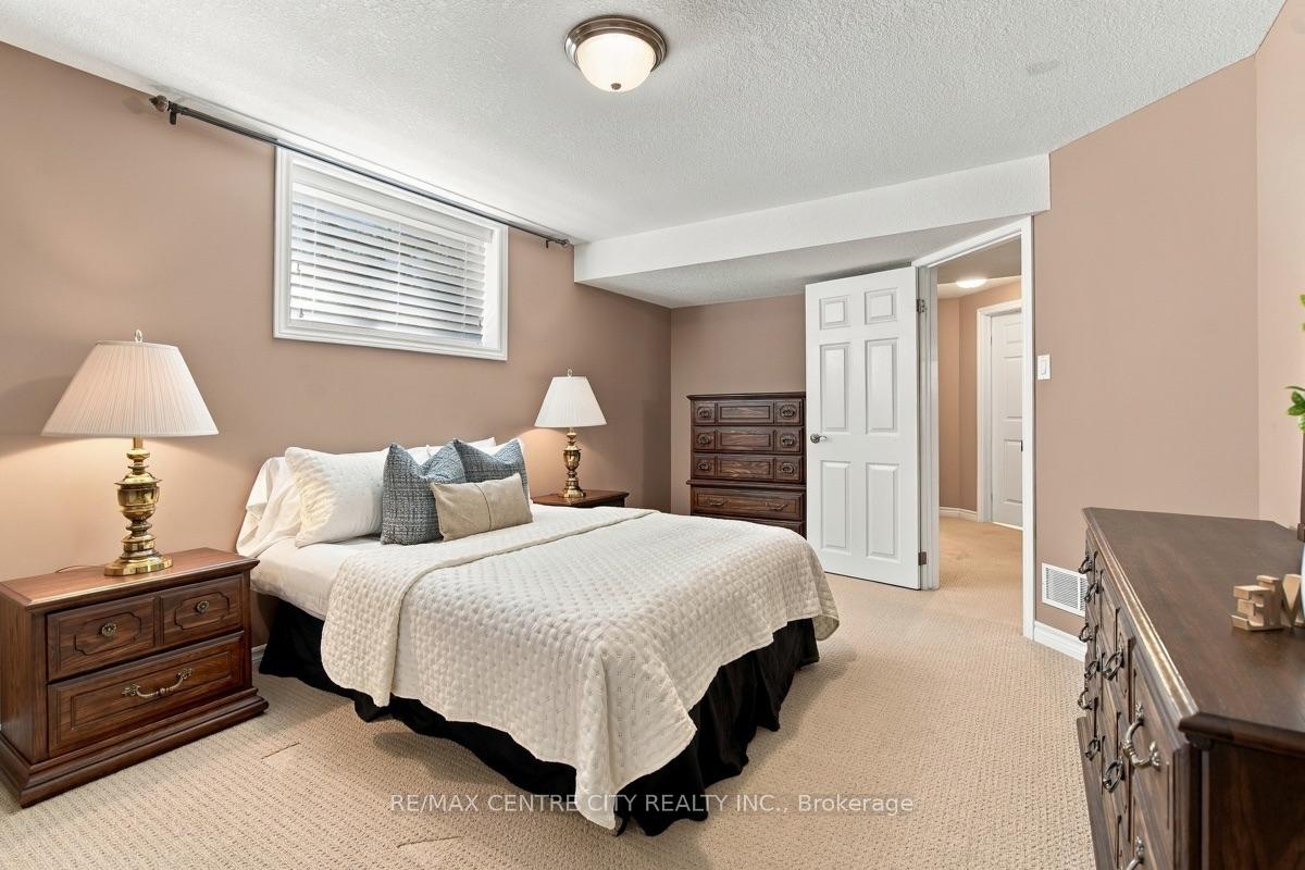 Photo 27 of 68 Willow Ridge Road, Middlesex Centre, Ilderton — HOMEH