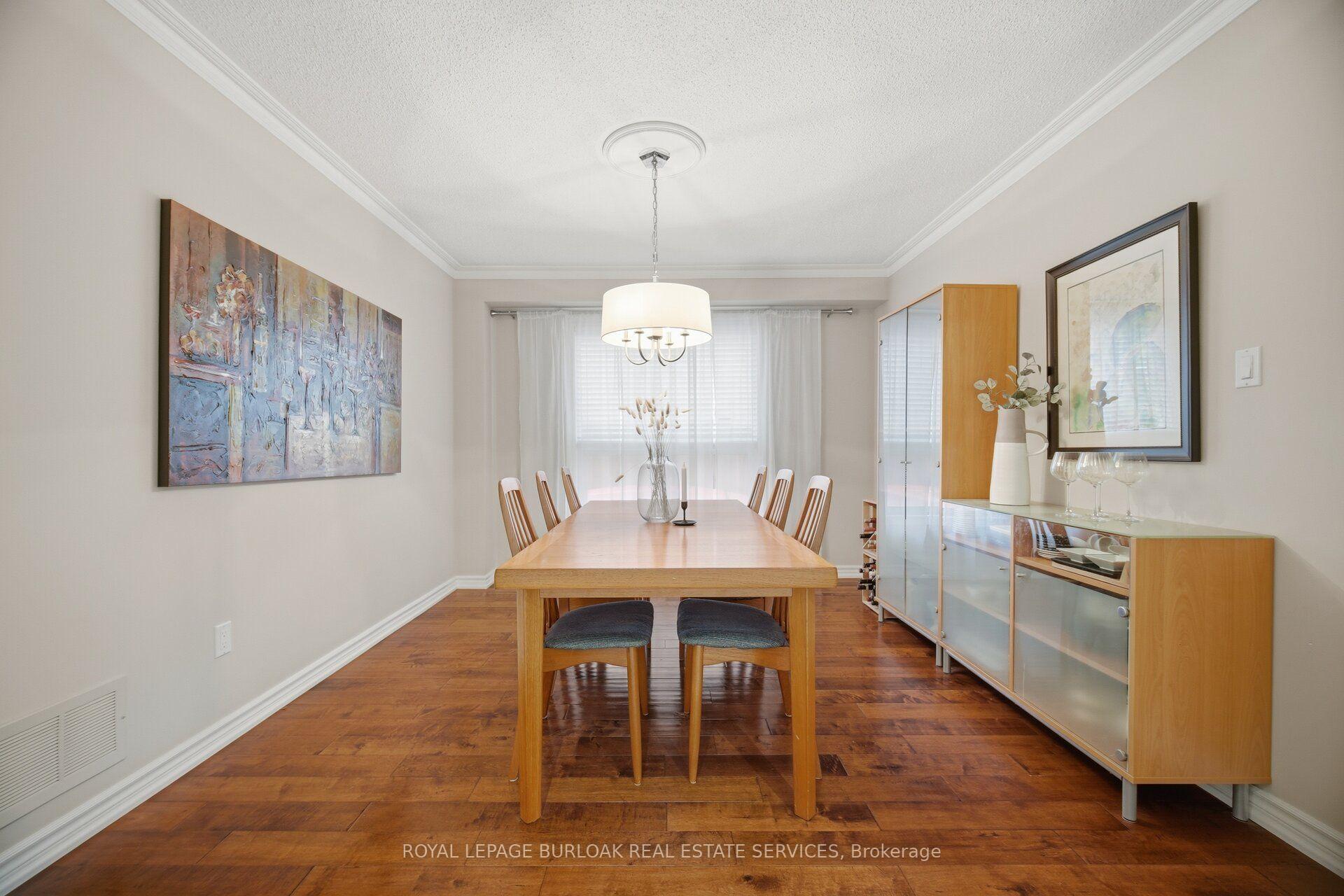 Photo 8 of 2796 Teak Crescent, Oakville, Clearview — HOMEH