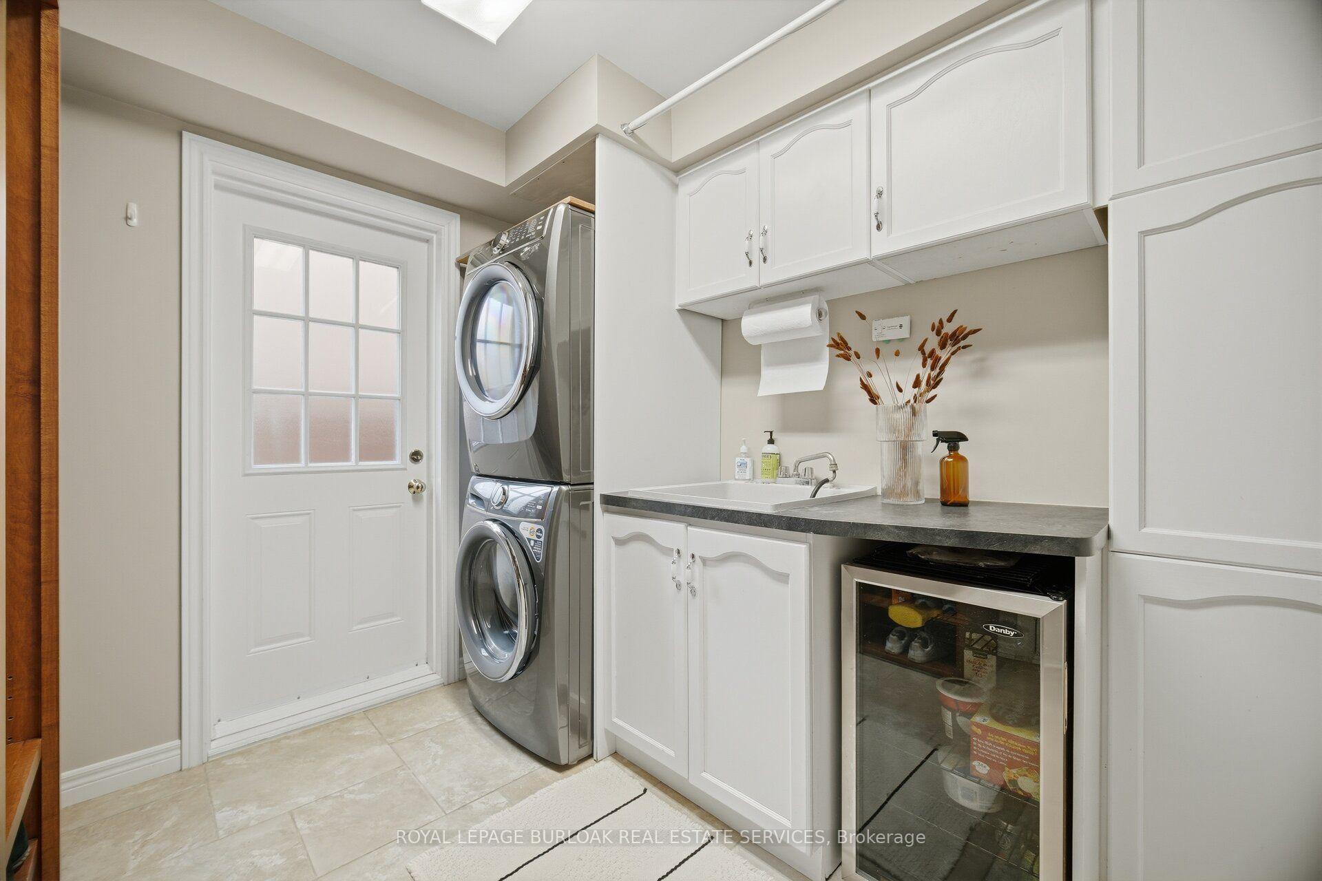 Photo 21 of 2796 Teak Crescent, Oakville, Clearview — HOMEH