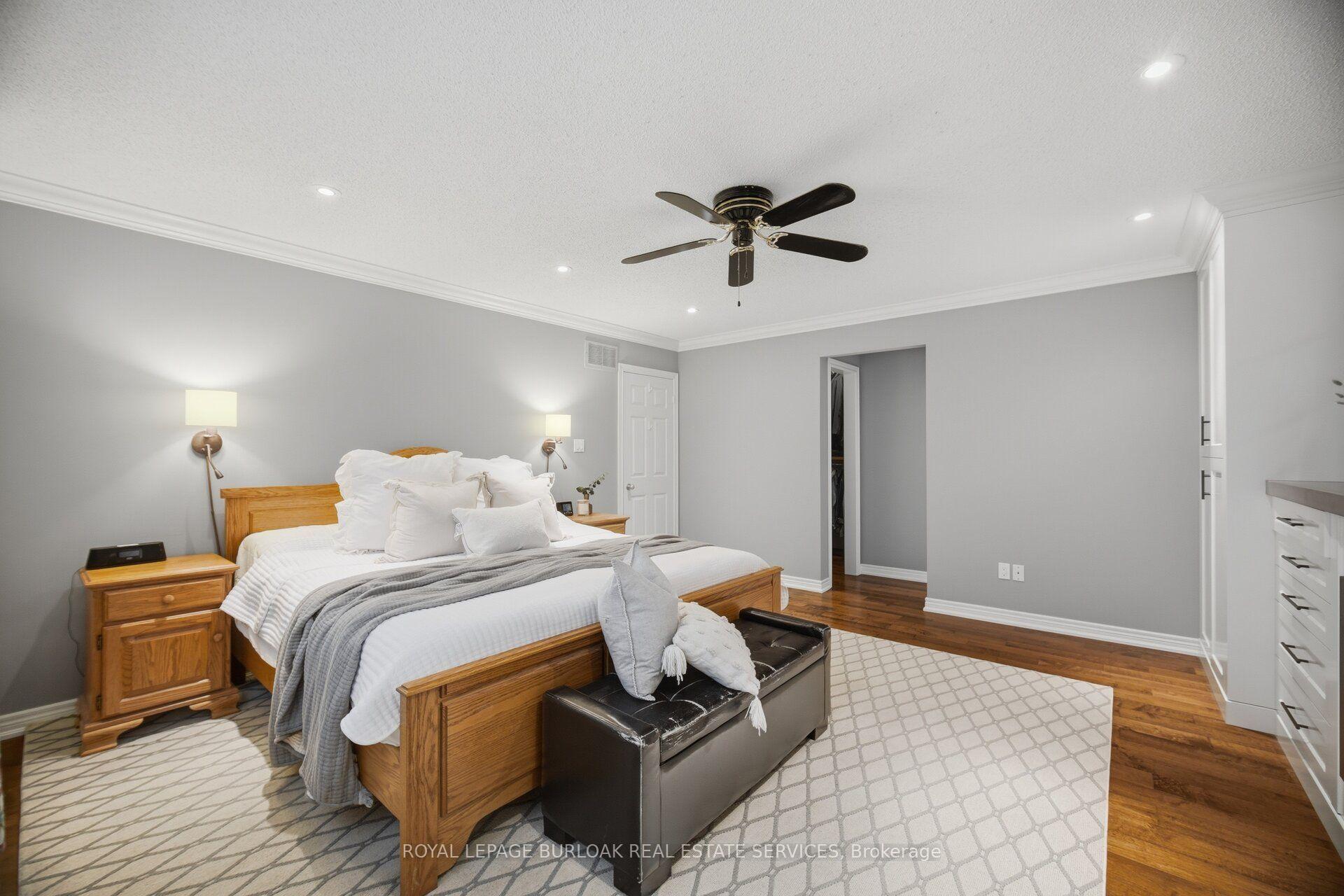Photo 25 of 2796 Teak Crescent, Oakville, Clearview — HOMEH