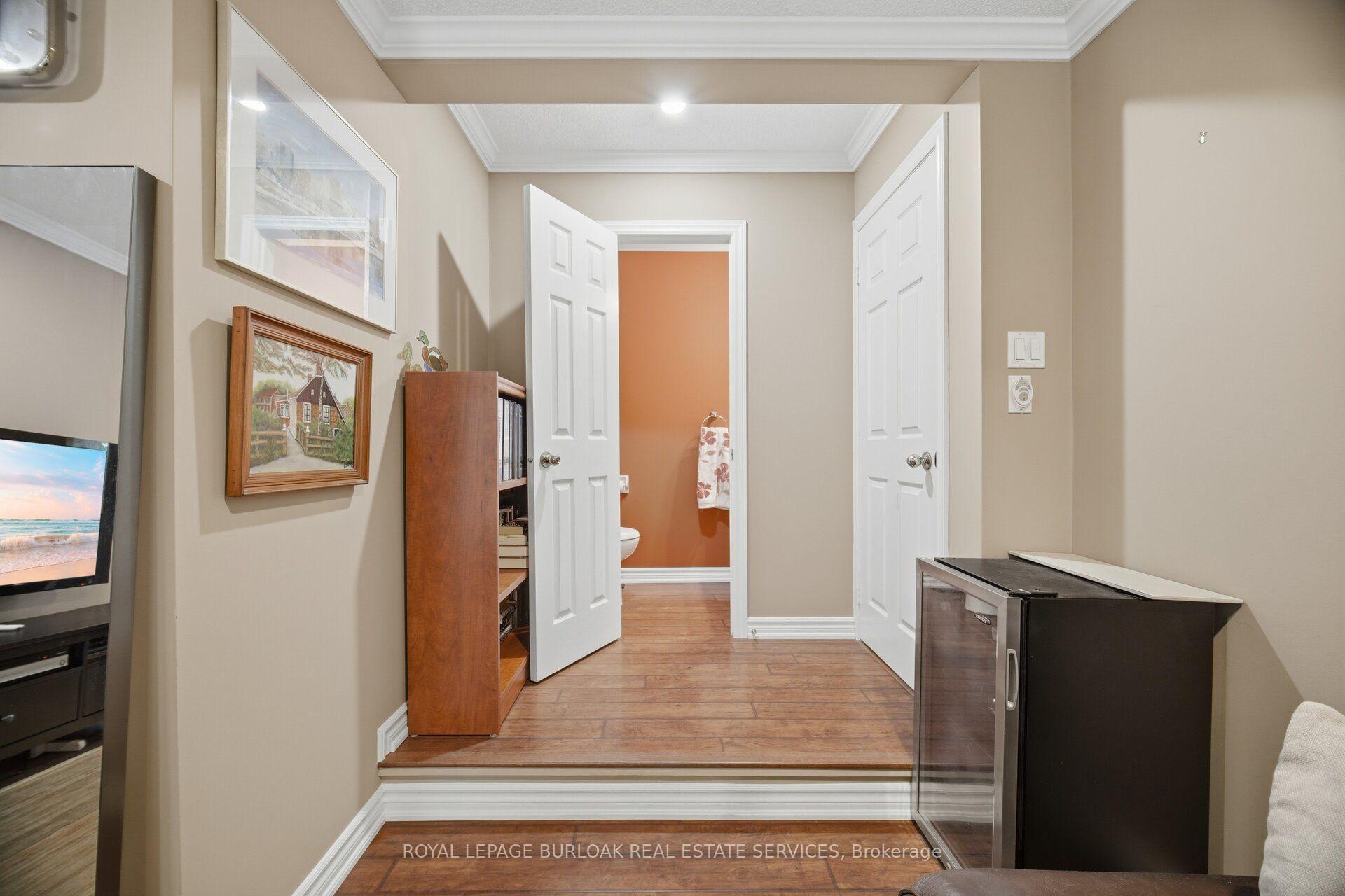 Photo 33 of 2796 Teak Crescent, Oakville, Clearview — HOMEH