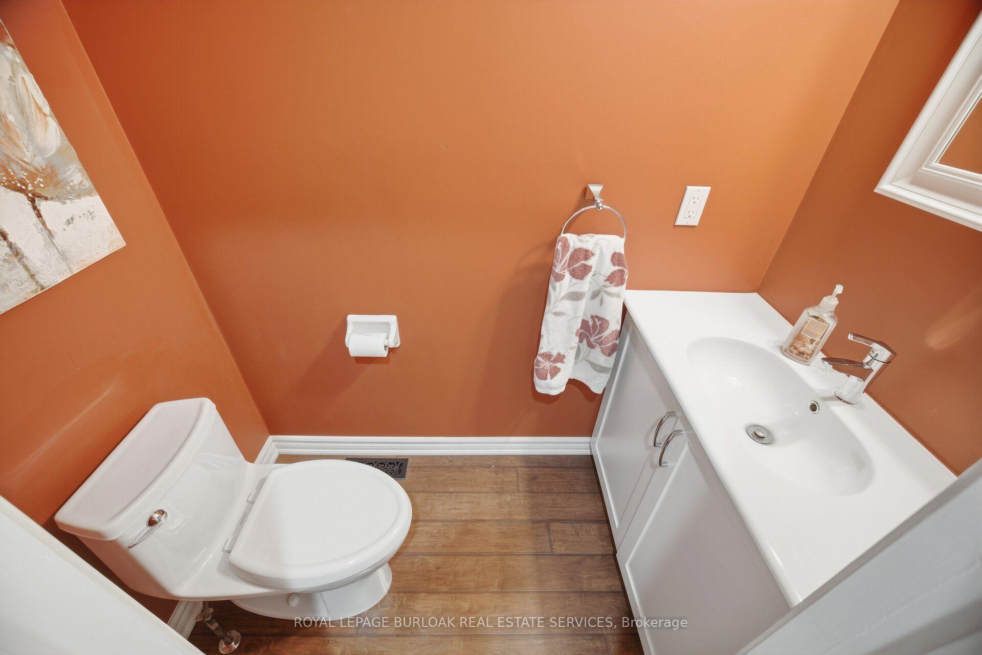 Photo 34 of 2796 Teak Crescent, Oakville, Clearview — HOMEH