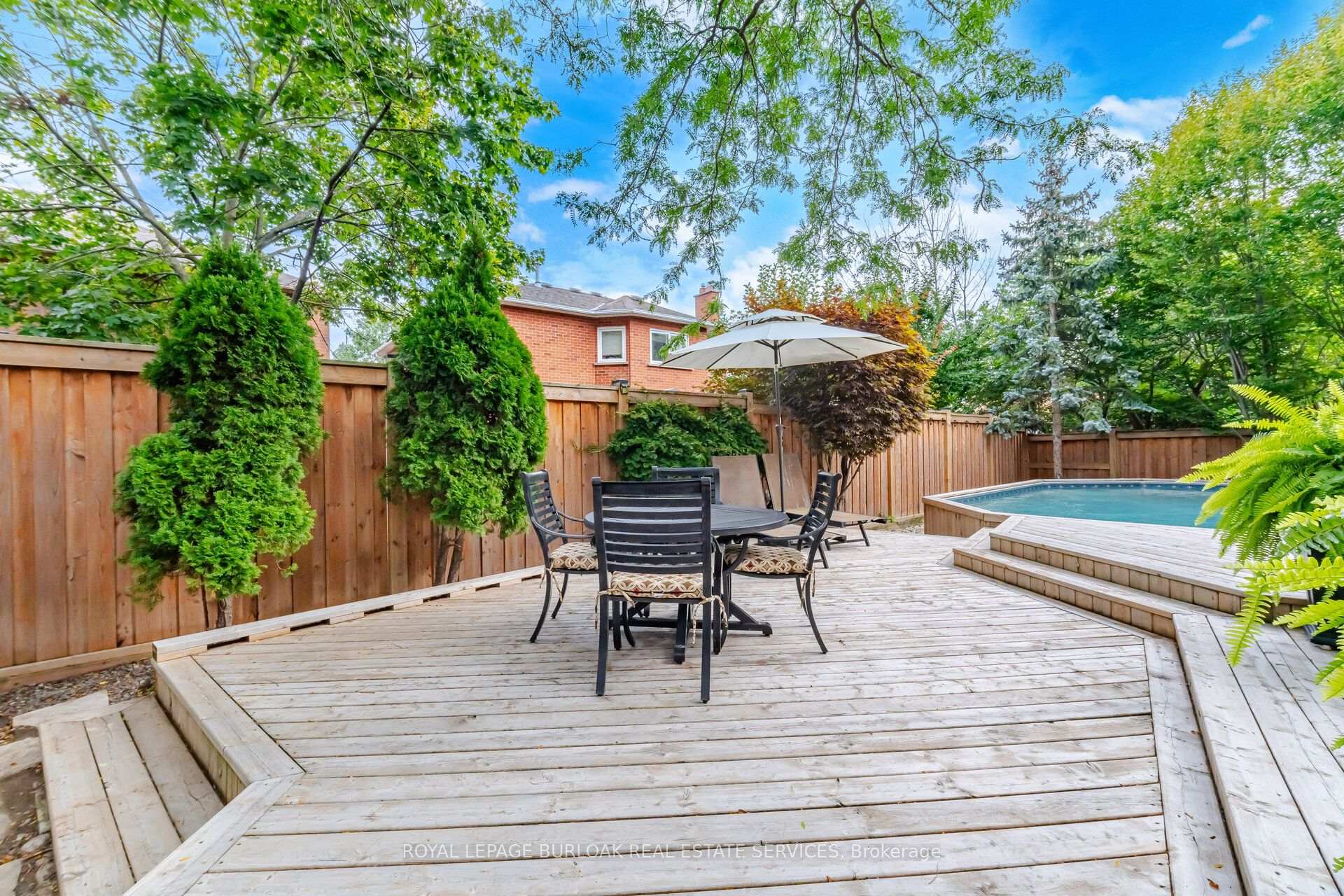 Photo 46 of 2796 Teak Crescent, Oakville, Clearview — HOMEH