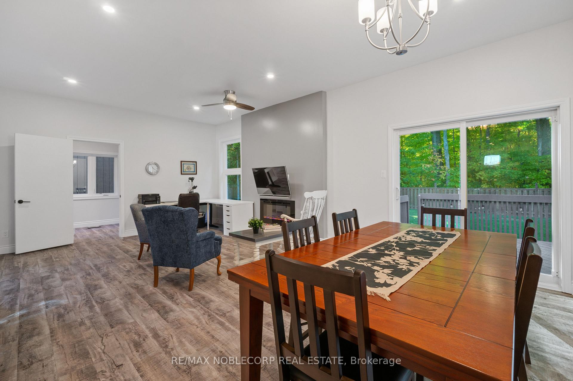 Photo 13 of 3914 Rosemary Lane, Innisfil, Rural Innisfil — HOMEH