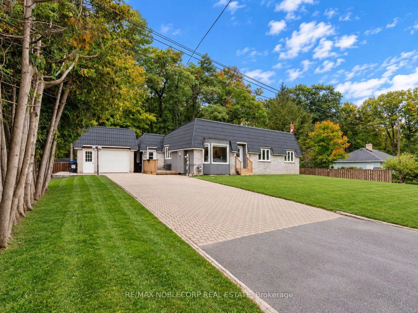 Photo 2 of 3914 Rosemary Lane, Innisfil, Rural Innisfil — HOMEH