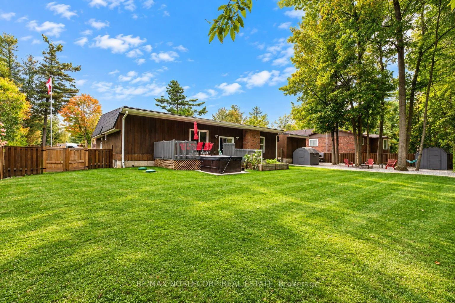 Photo 33 of 3914 Rosemary Lane, Innisfil, Rural Innisfil — HOMEH