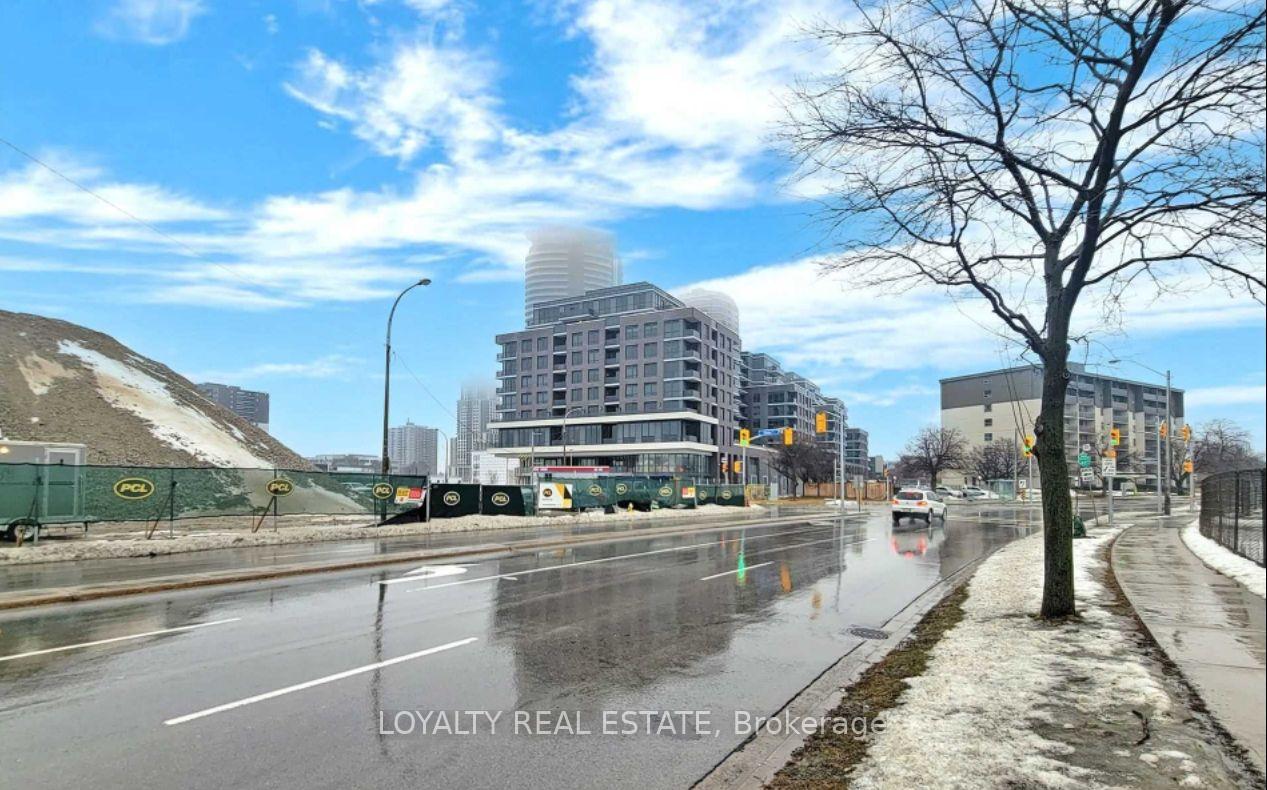 Photo 5 of Unit 419, 10 Gibbs Road, Etobicoke, Islington-City Centre West — HOMEH