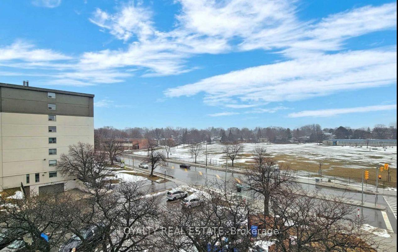 Photo 31 of Unit 419, 10 Gibbs Road, Etobicoke, Islington-City Centre West — HOMEH