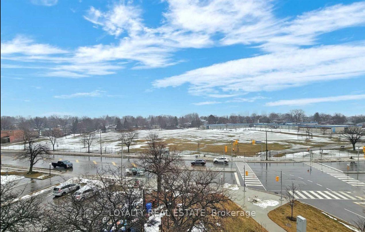 Photo 32 of Unit 419, 10 Gibbs Road, Etobicoke, Islington-City Centre West — HOMEH