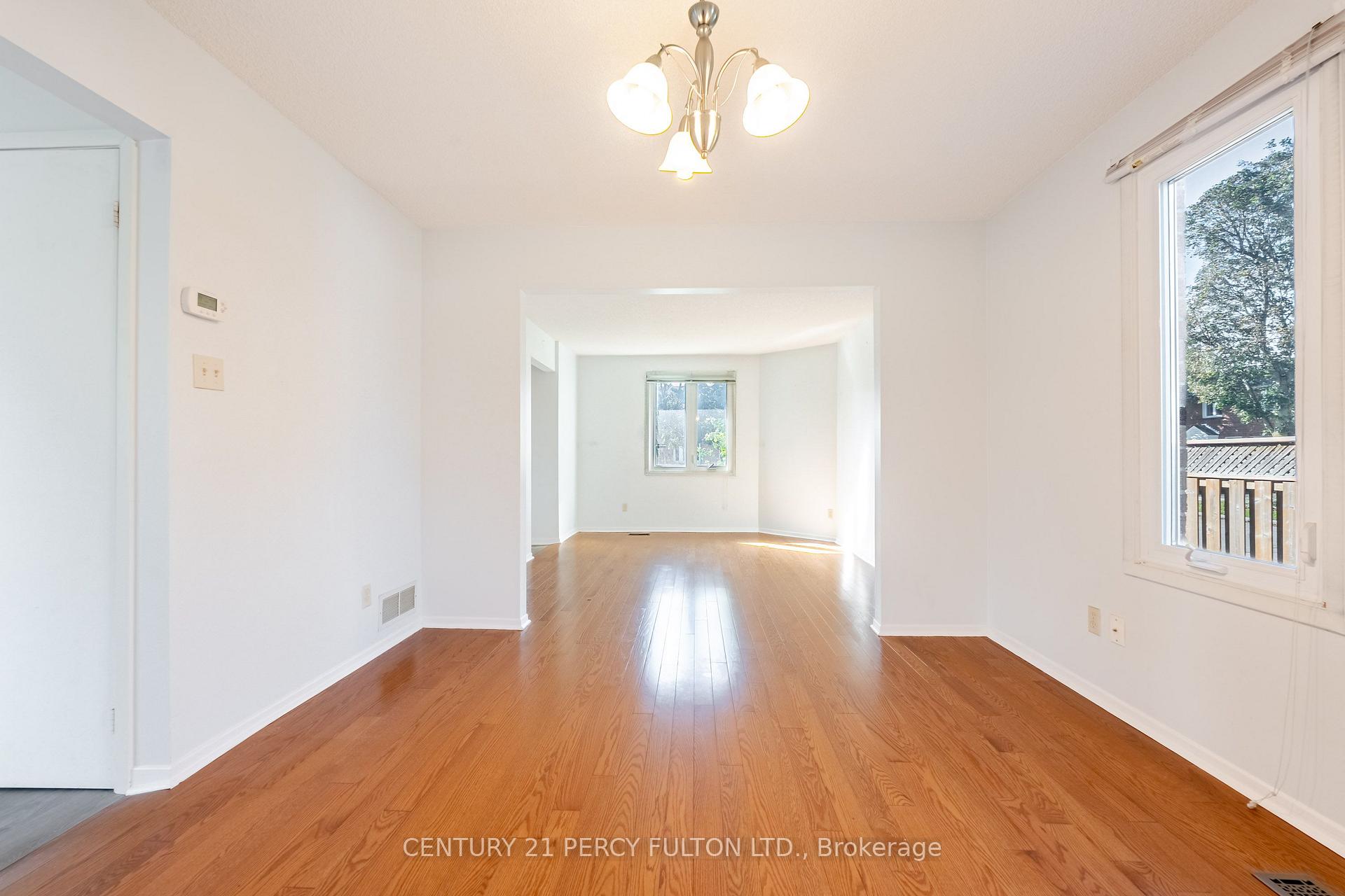 Photo 5 of 2 pennybrook Lane, Scarborough, Agincourt South-Malvern West — HOMEH