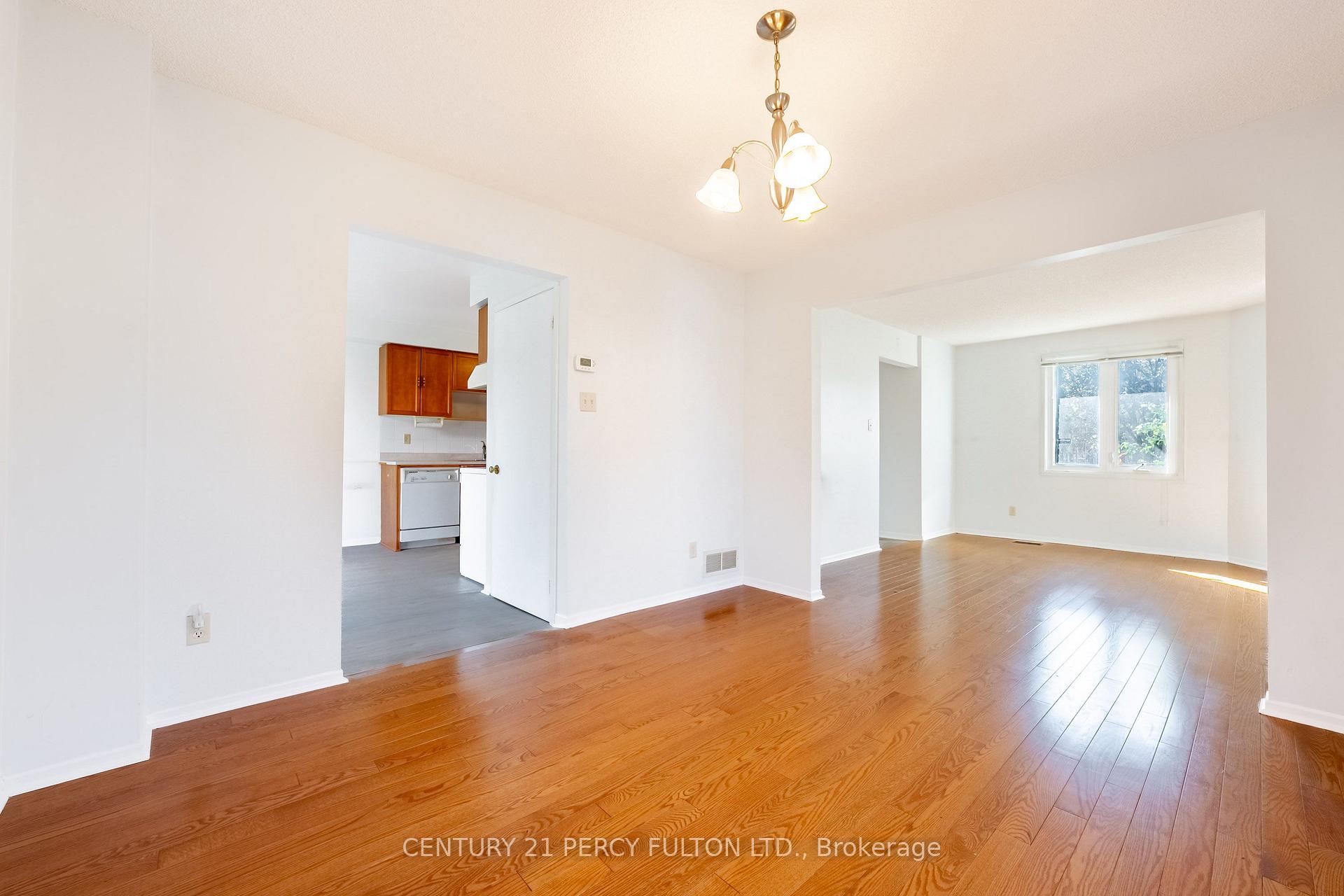 Photo 6 of 2 pennybrook Lane, Scarborough, Agincourt South-Malvern West — HOMEH